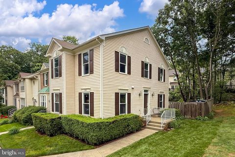 7233 OLDE LANTERN WAY SPRINGFIELD VA 22152