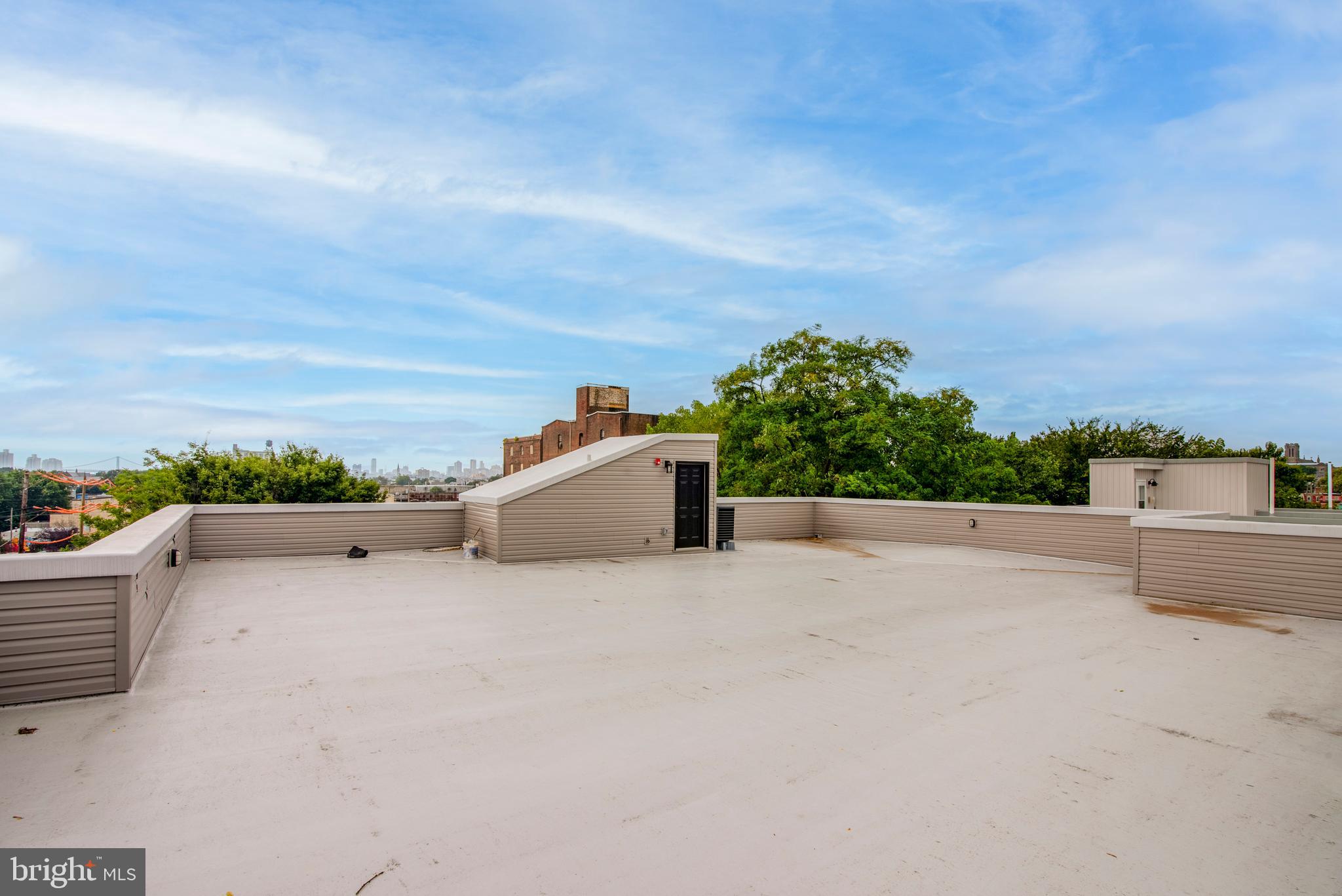 EAST KENSINGTON - Residential Lease