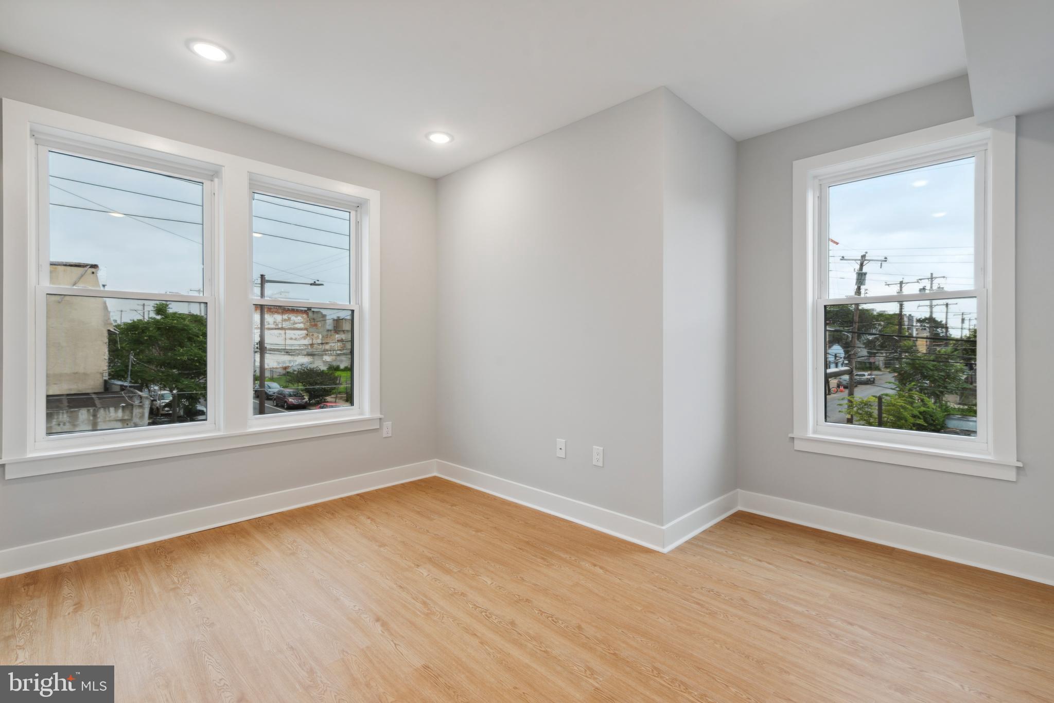 EAST KENSINGTON - Residential Lease