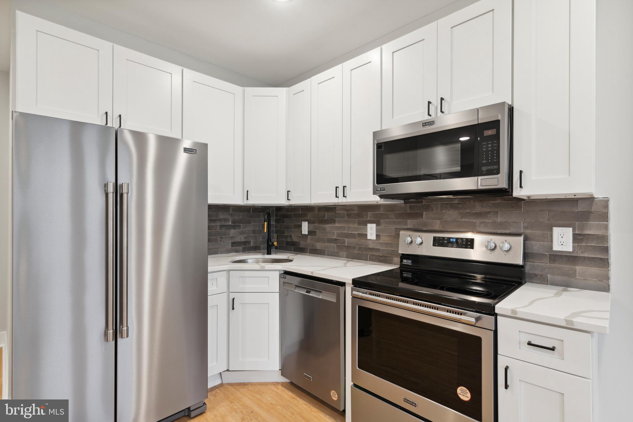 EAST KENSINGTON - Residential Lease