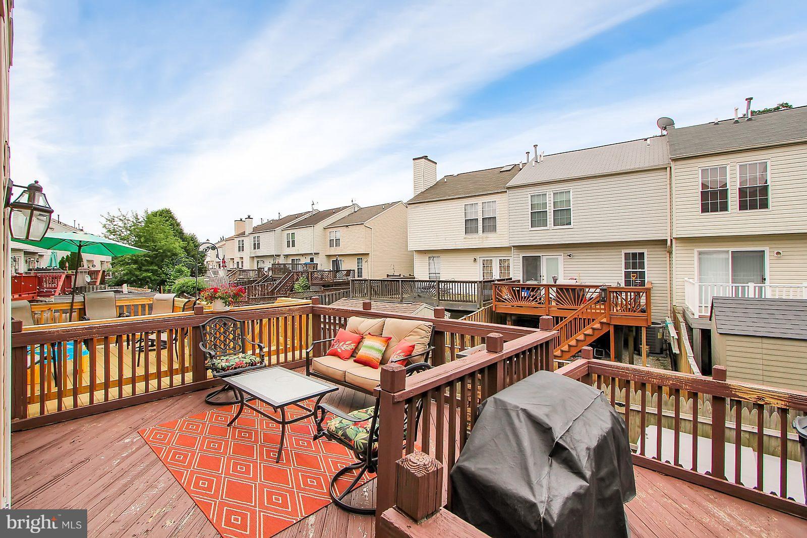 SENECA HARBOR - Residential