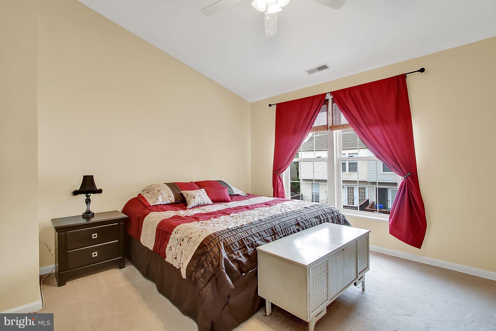 SENECA HARBOR - Residential