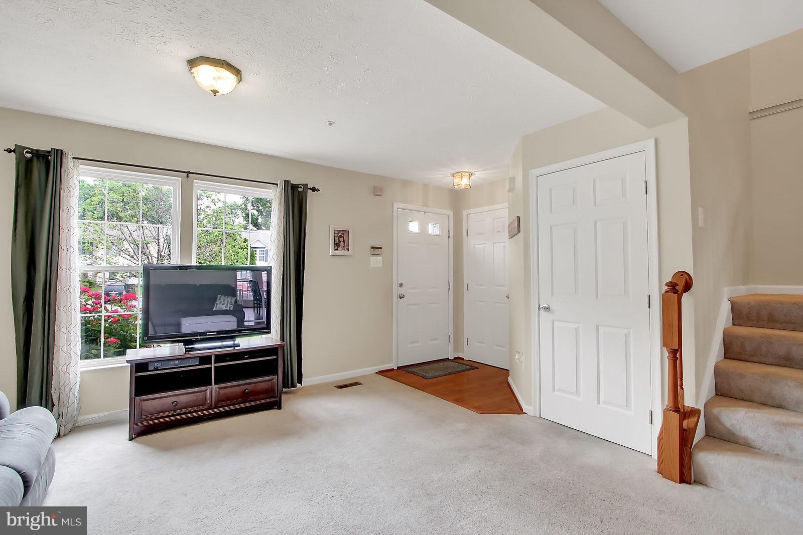 SENECA HARBOR - Residential