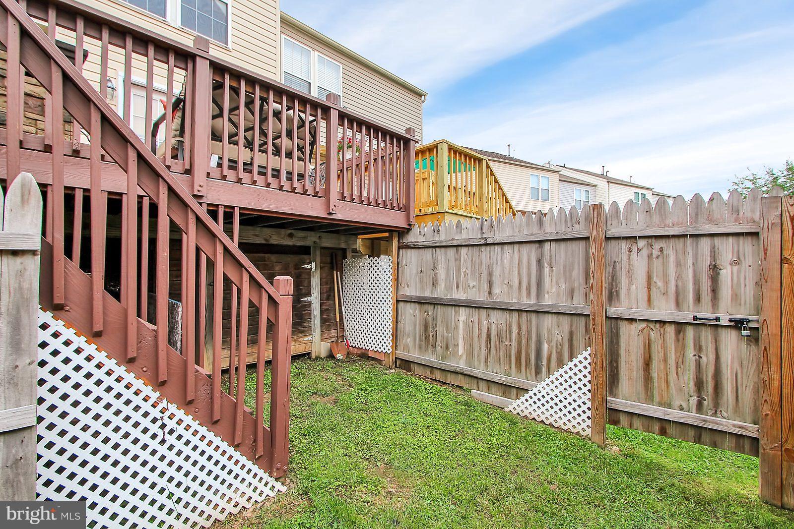 SENECA HARBOR - Residential