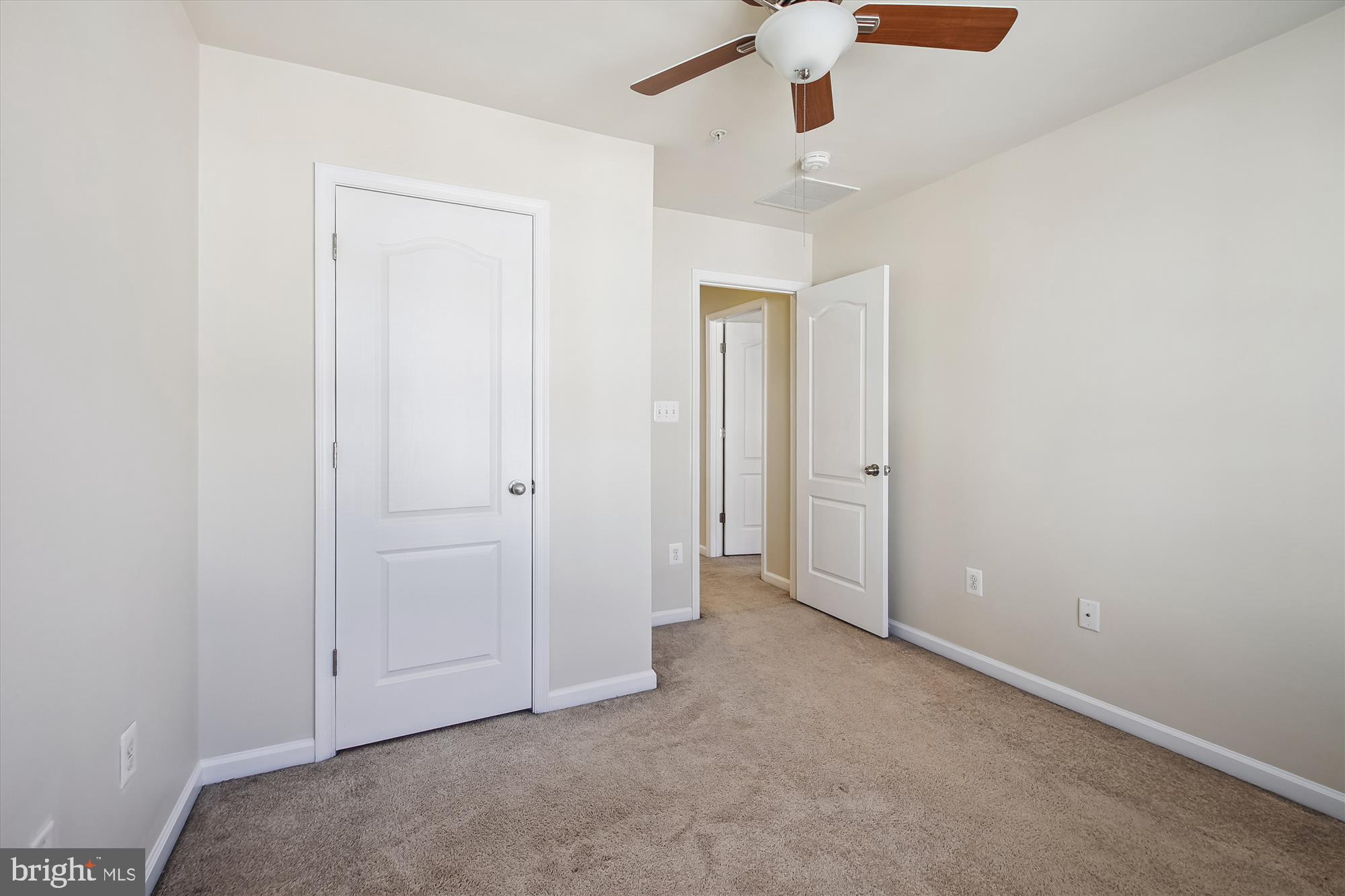 HIGHLAND FARMS - Residential Lease