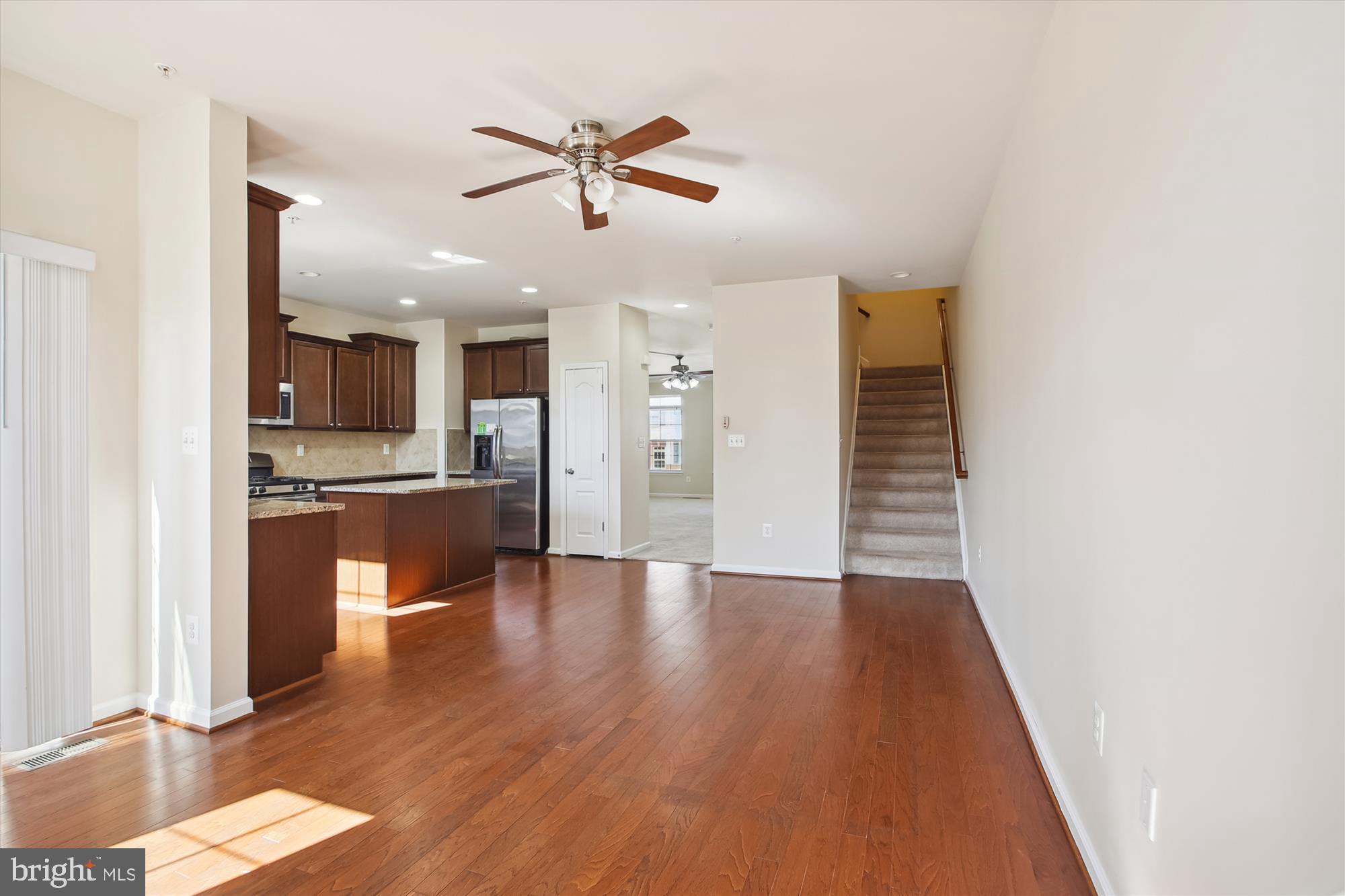 HIGHLAND FARMS - Residential Lease