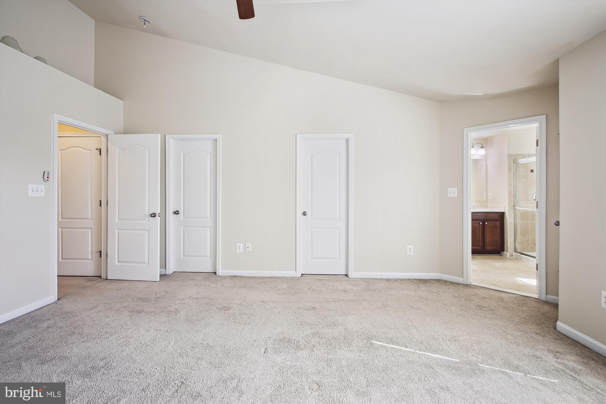 HIGHLAND FARMS - Residential Lease