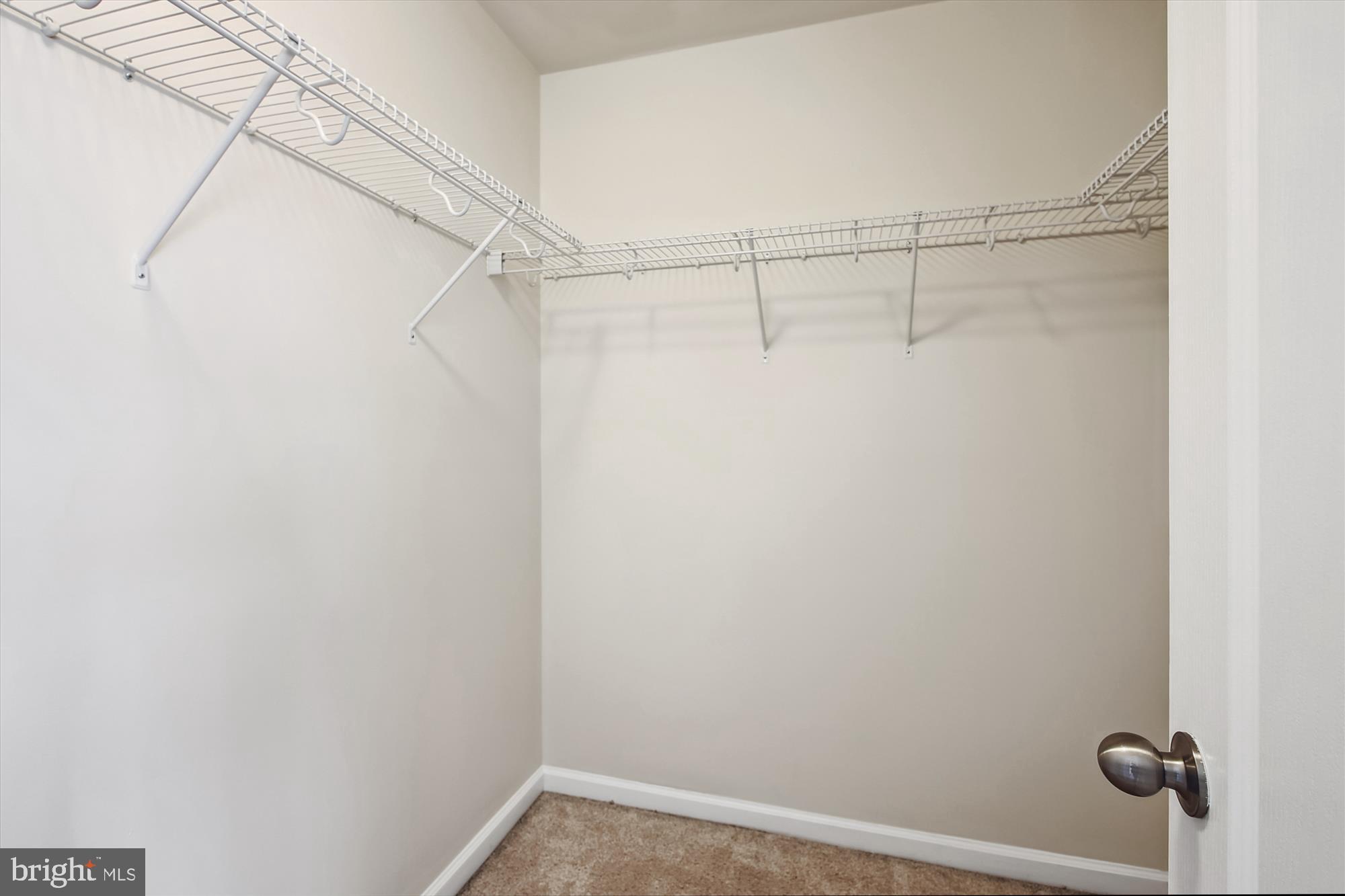 HIGHLAND FARMS - Residential Lease