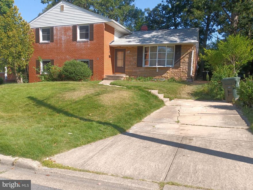 For Rent. Available Now. Spacious Single family home with 4 Levels. Walking distance to University of Maryland and public transportation. Lower level is fully remodeled with bedroom and full bath + kitchenette. 6 Bedrooms, 4 Full Baths.