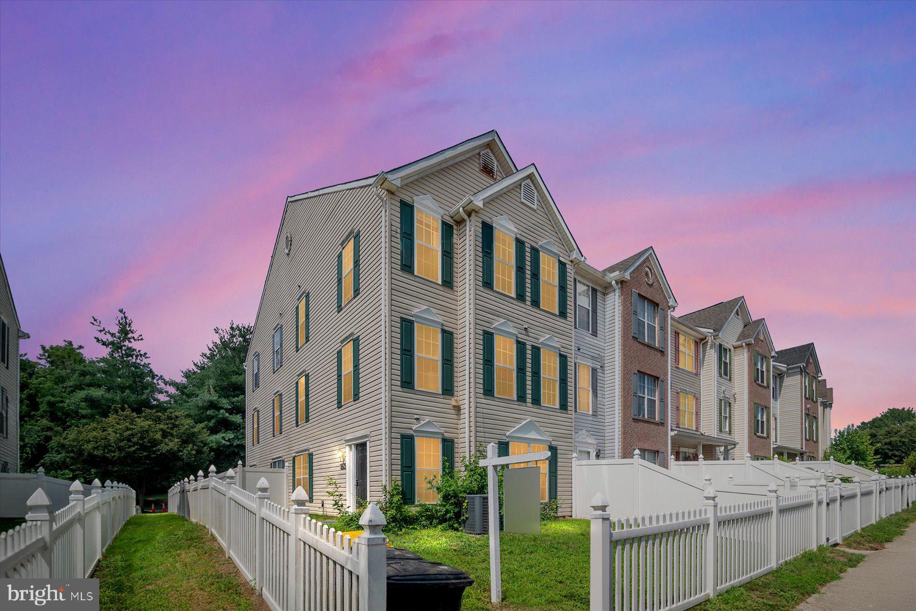 1825 WATCH HOUSE CIRCLE S