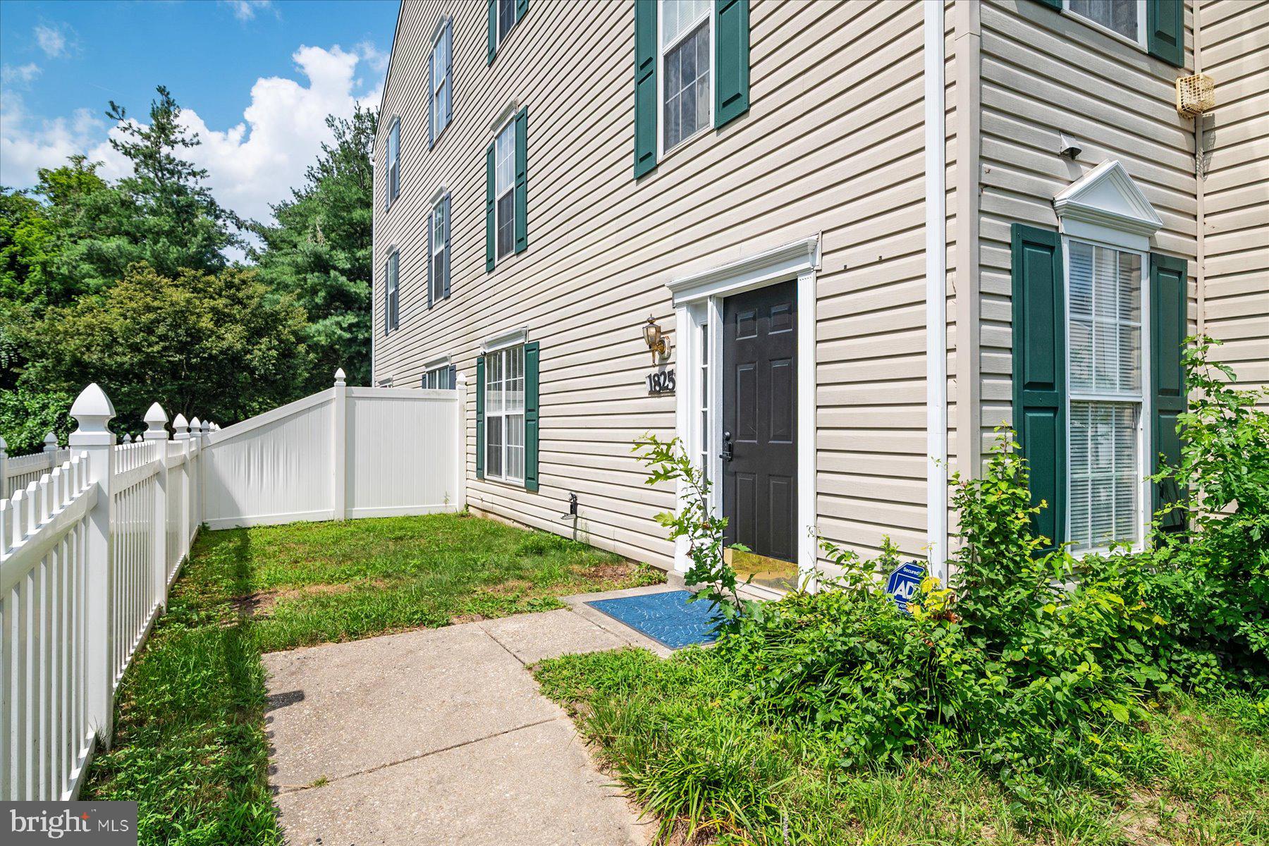 1825 WATCH HOUSE CIRCLE S
