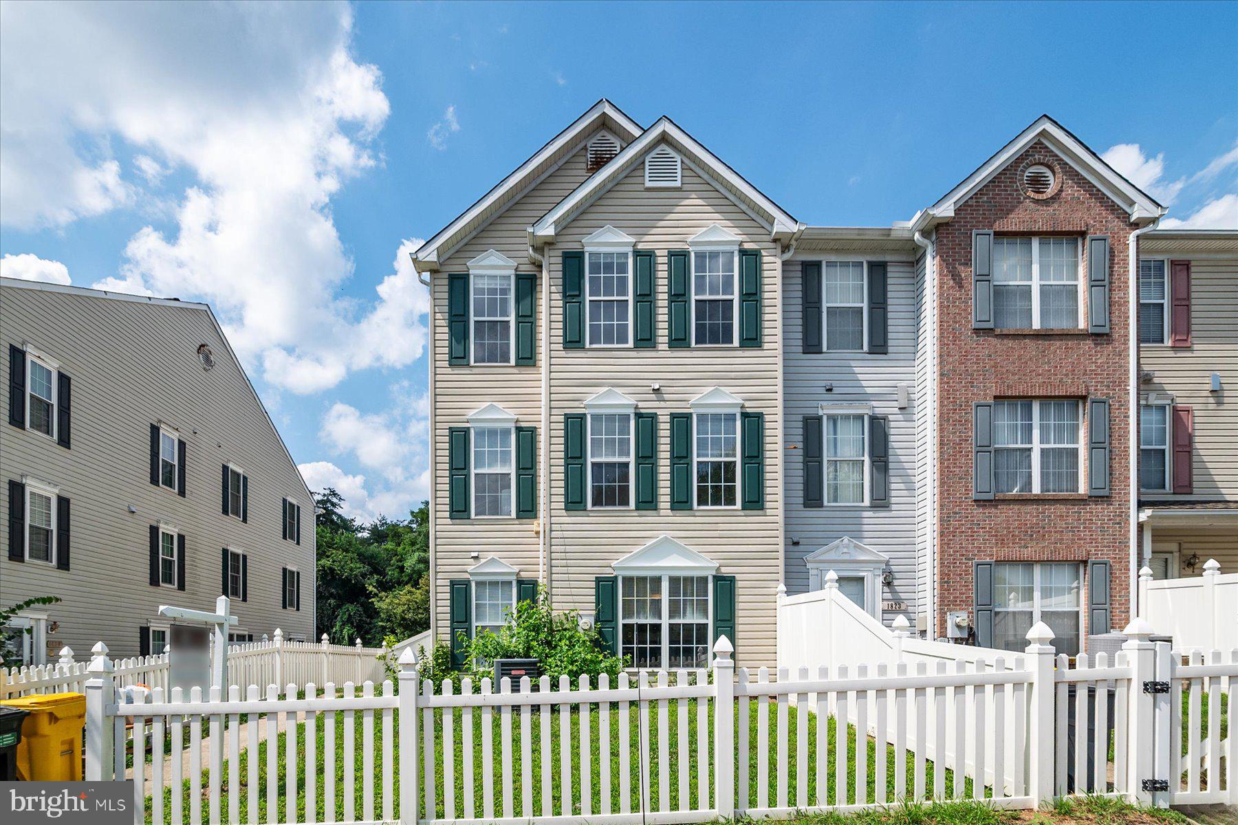 1825 WATCH HOUSE CIRCLE S