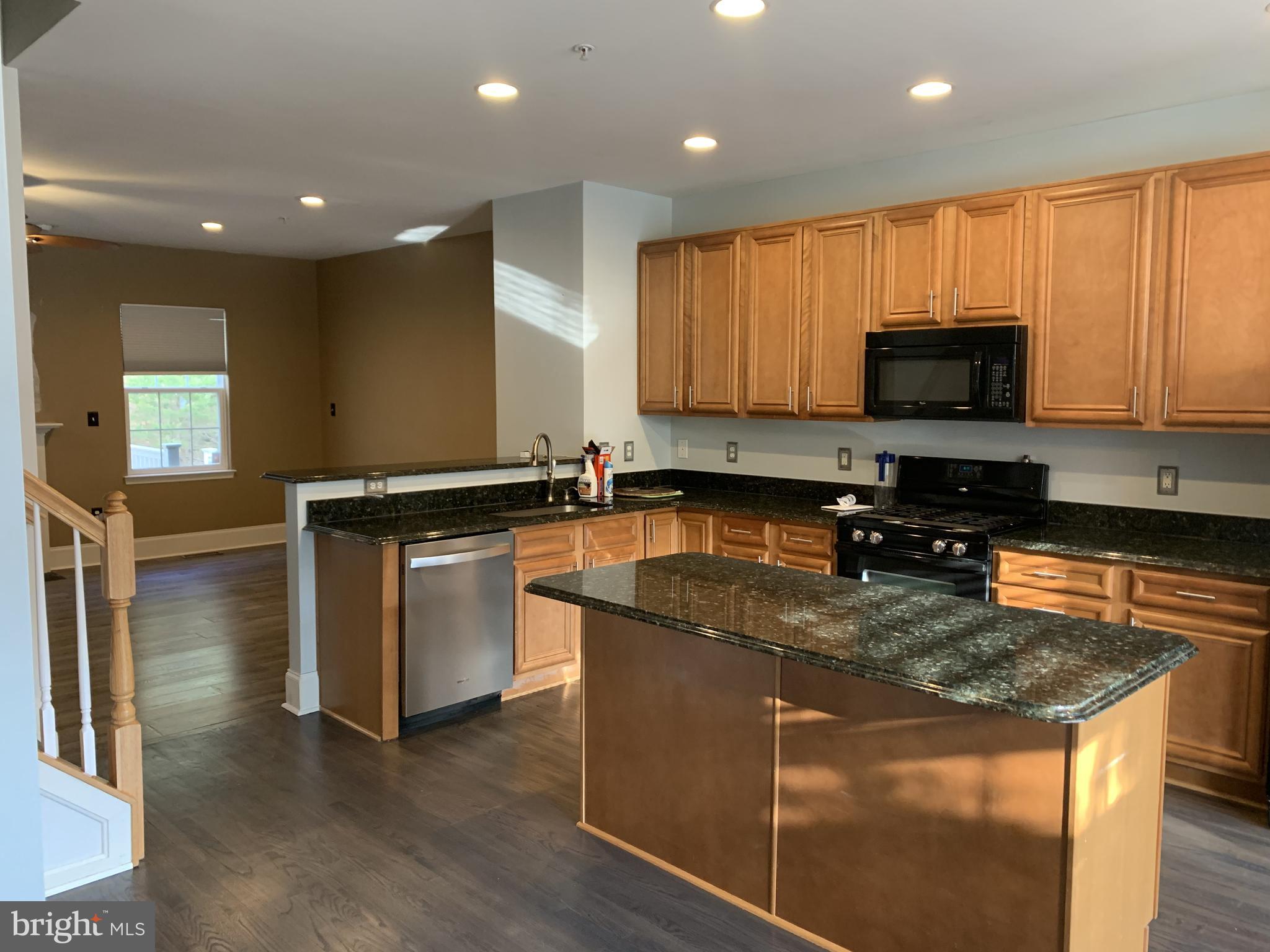 FIELDSTONE FARM - Residential Lease