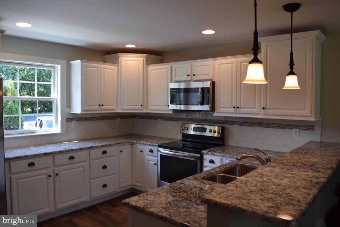 MEADOWS OF HIGHLAND - Residential