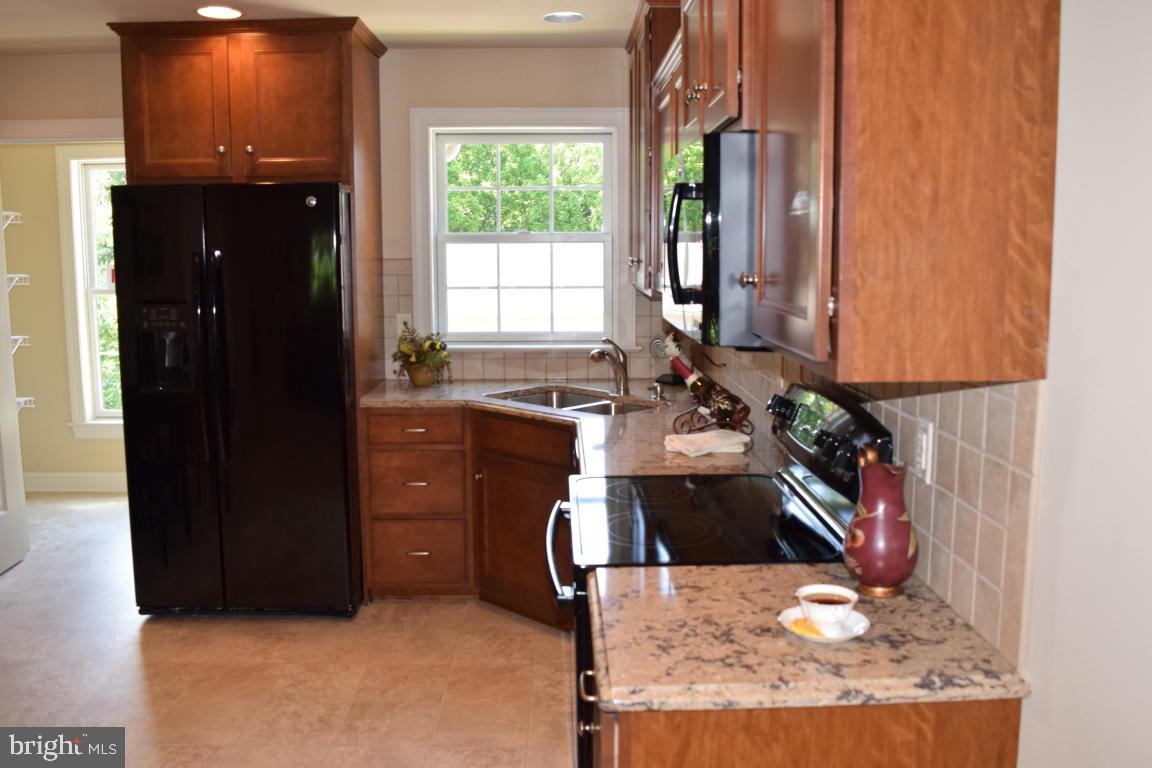 MEADOWS OF HIGHLAND - Residential