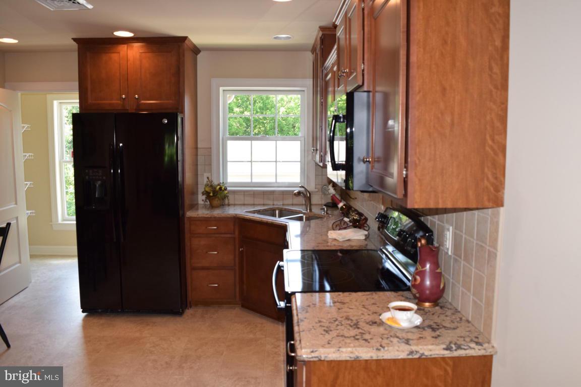 MEADOWS OF HIGHLAND - Residential