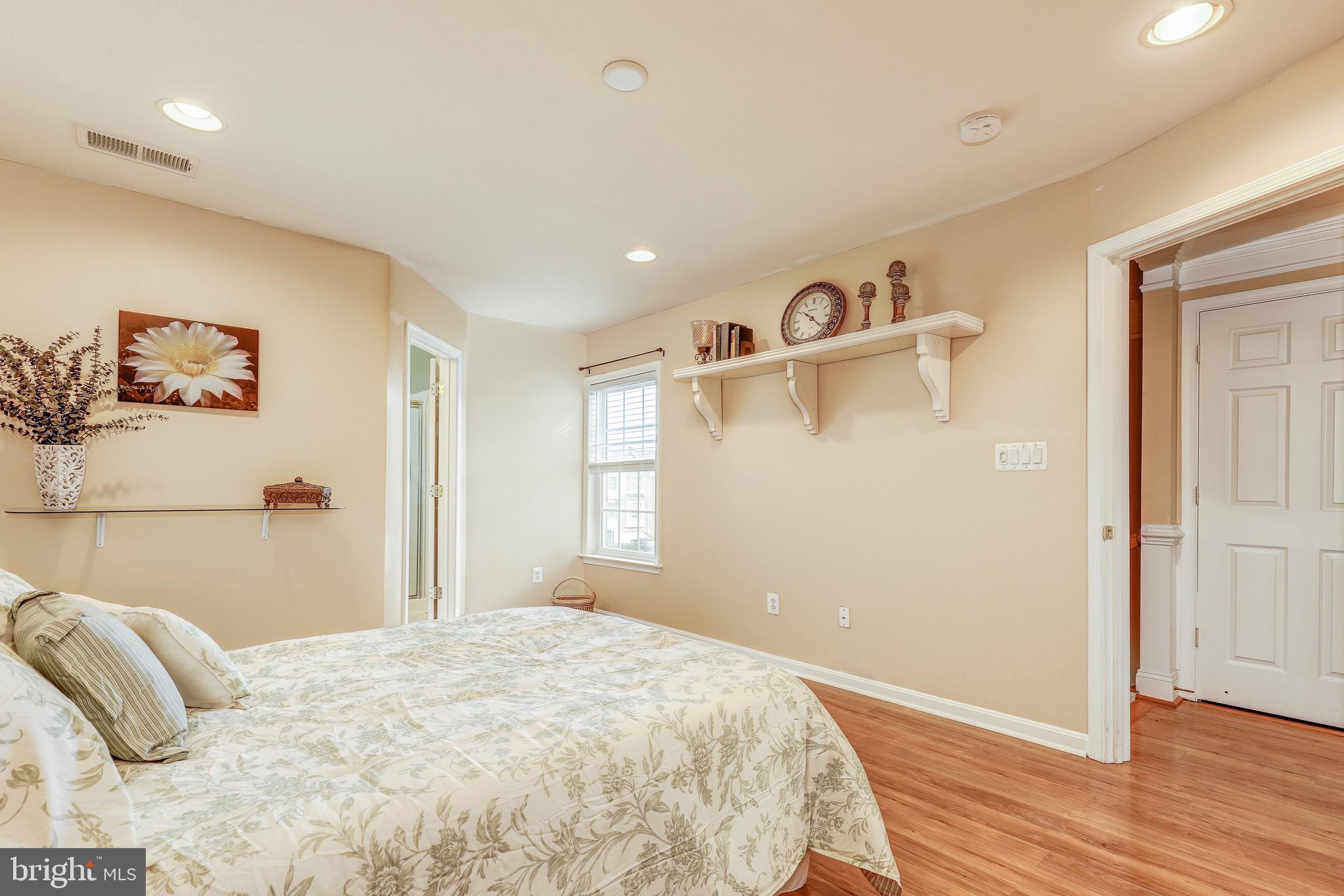 INDEPENDENCE - Residential