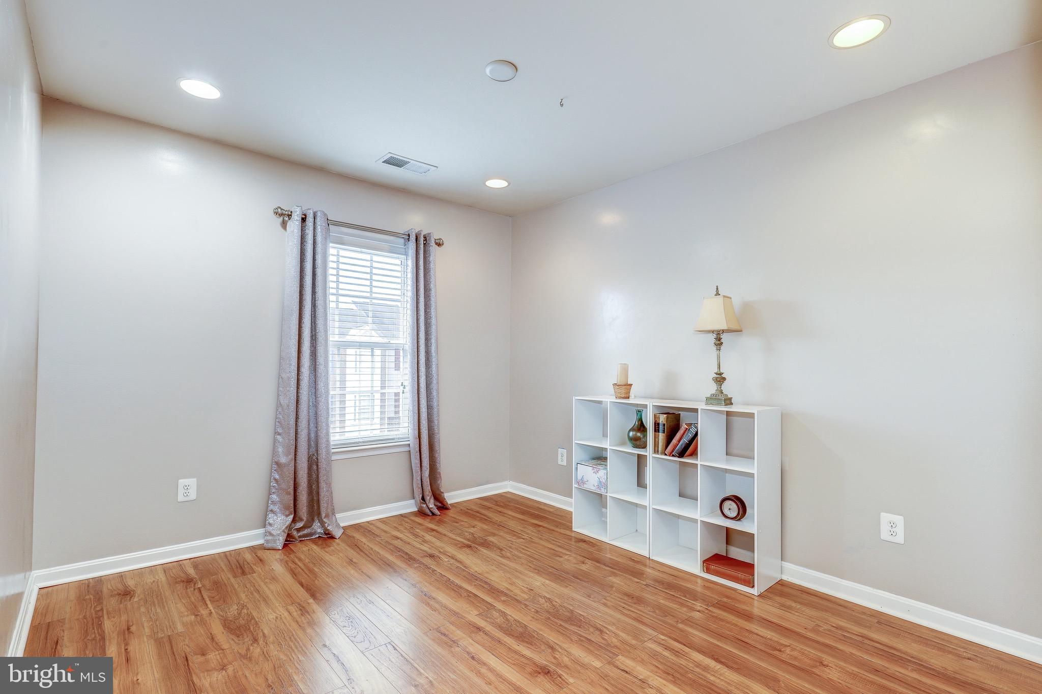 INDEPENDENCE - Residential