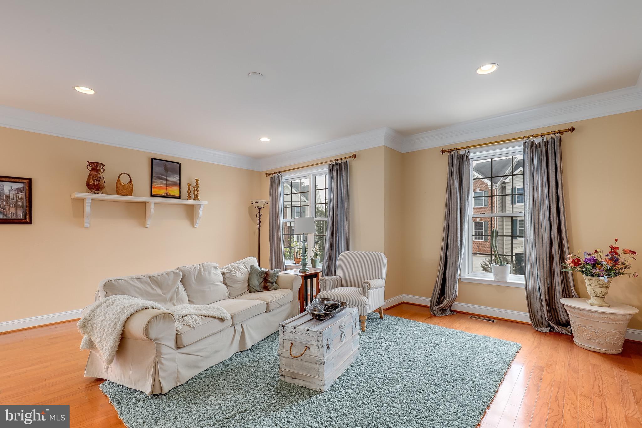 INDEPENDENCE - Residential