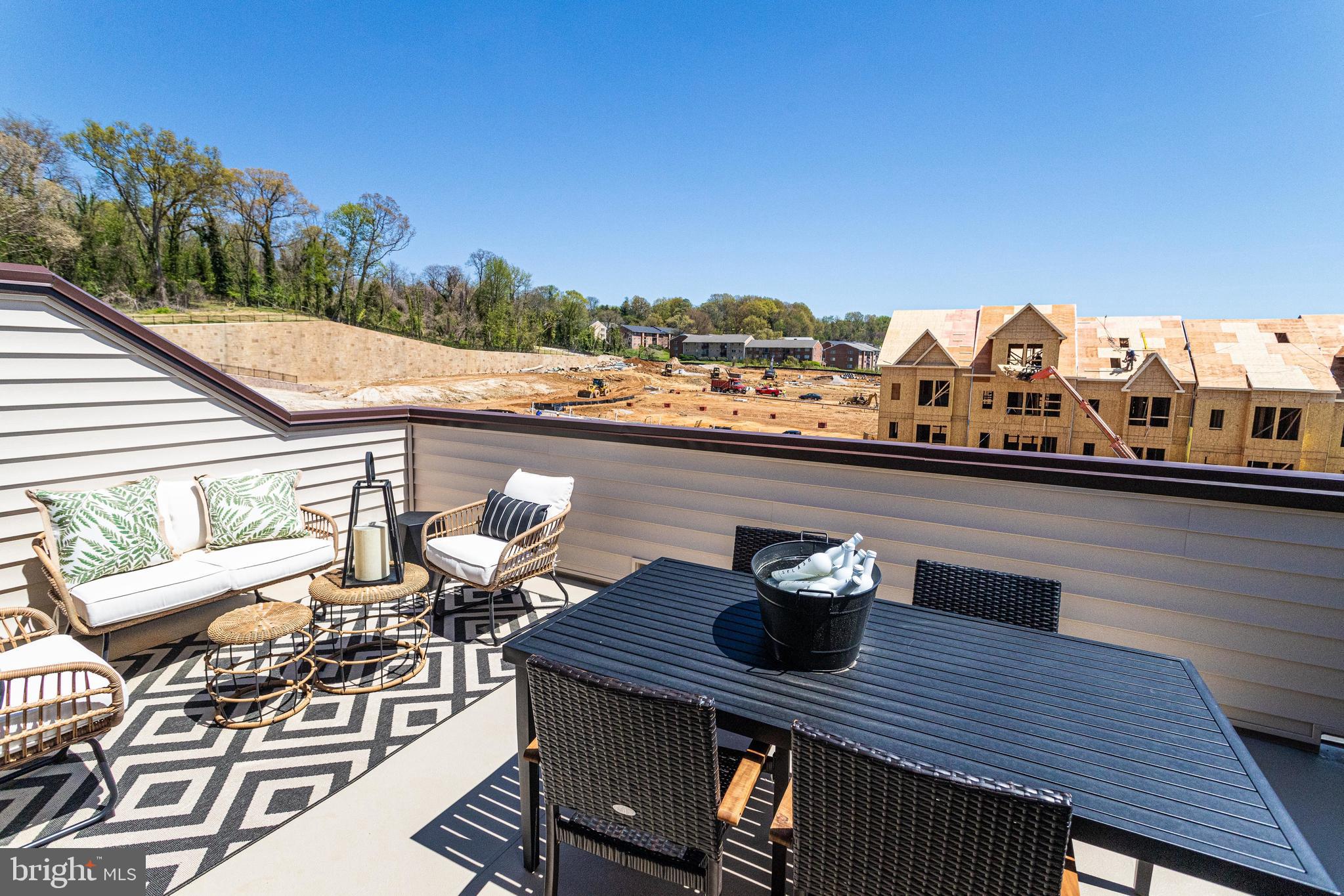 NORTH HILL - Residential