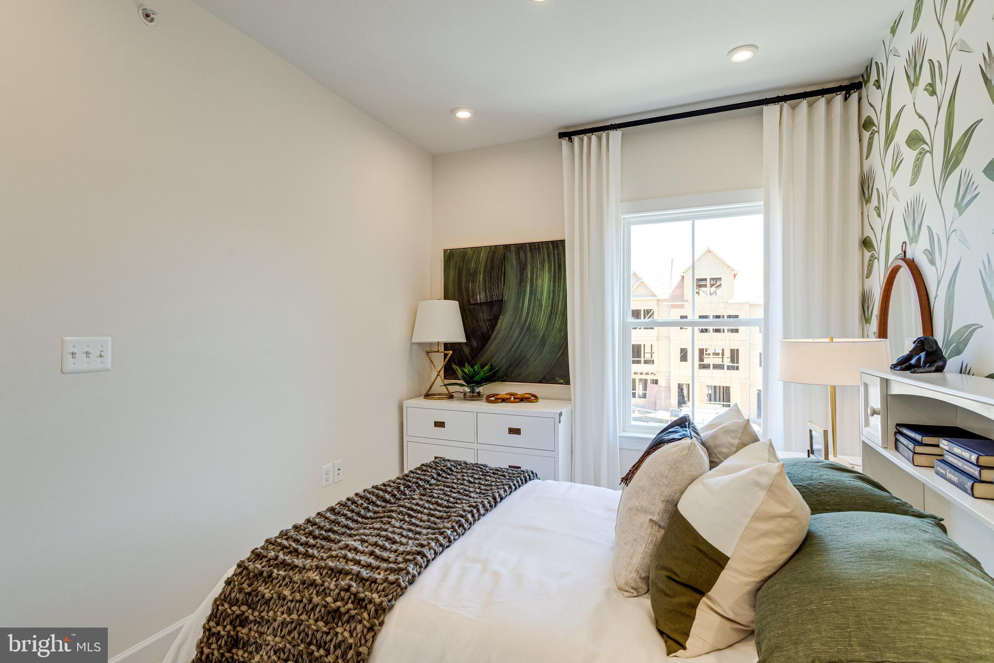 NORTH HILL - Residential