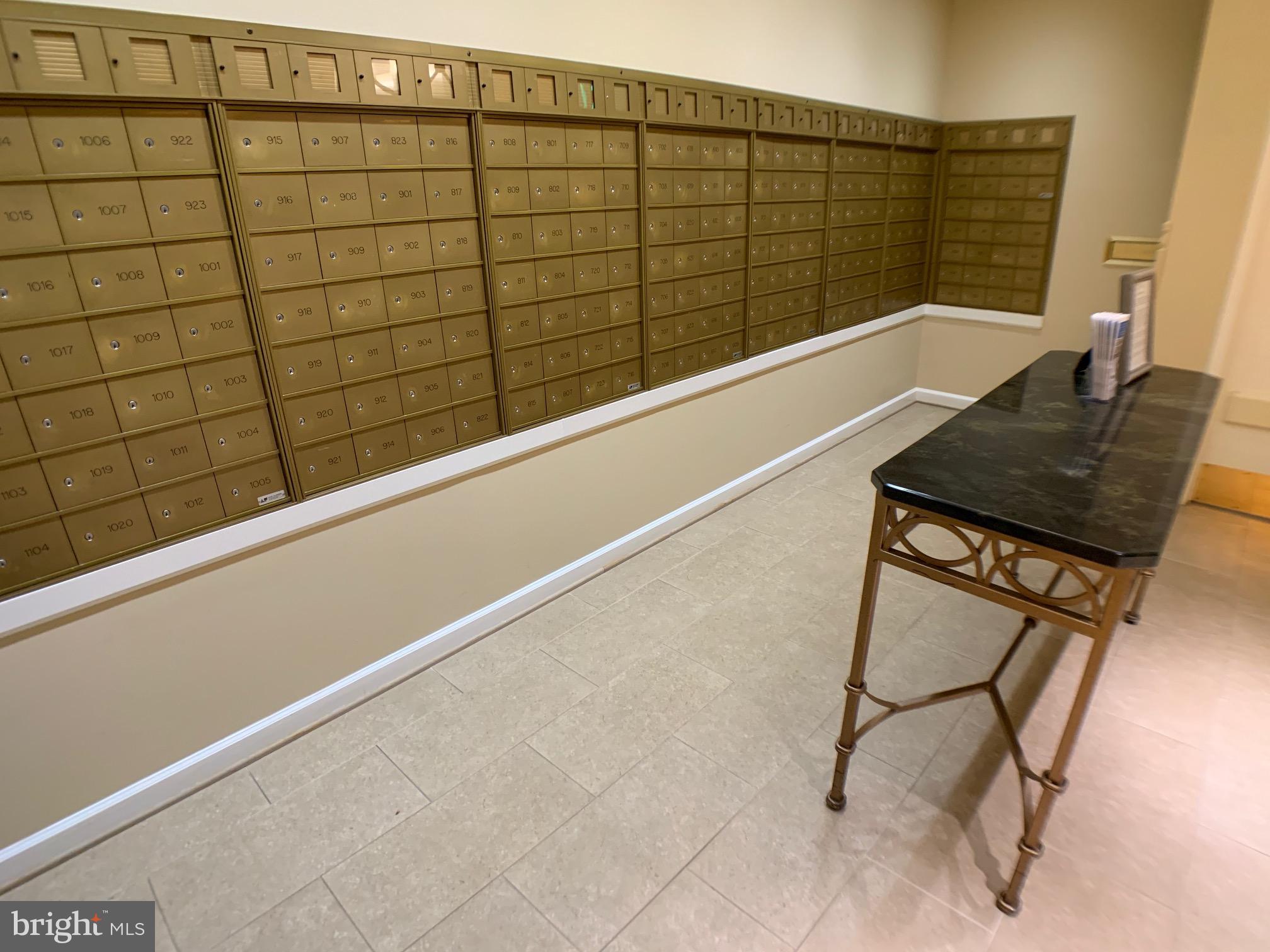 LANSDOWNE WOODS - Residential