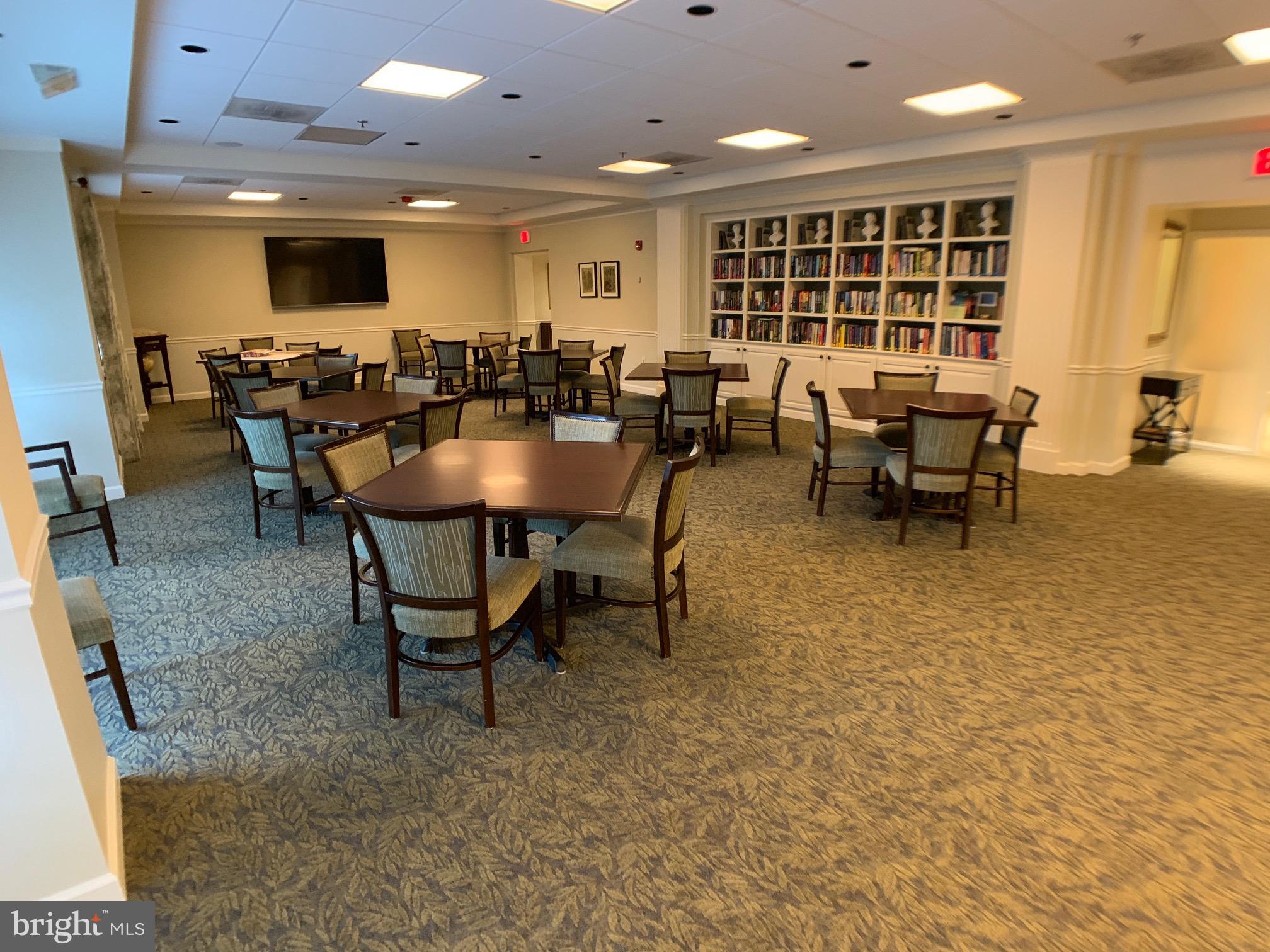 LANSDOWNE WOODS - Residential