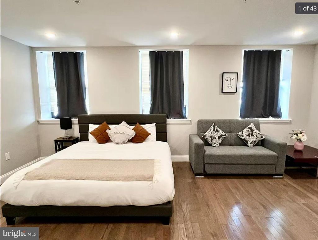 Photo of 1422 Callowhill St #406, PHILADELPHIA, PA 19102 (MLS # PAPH2585544)