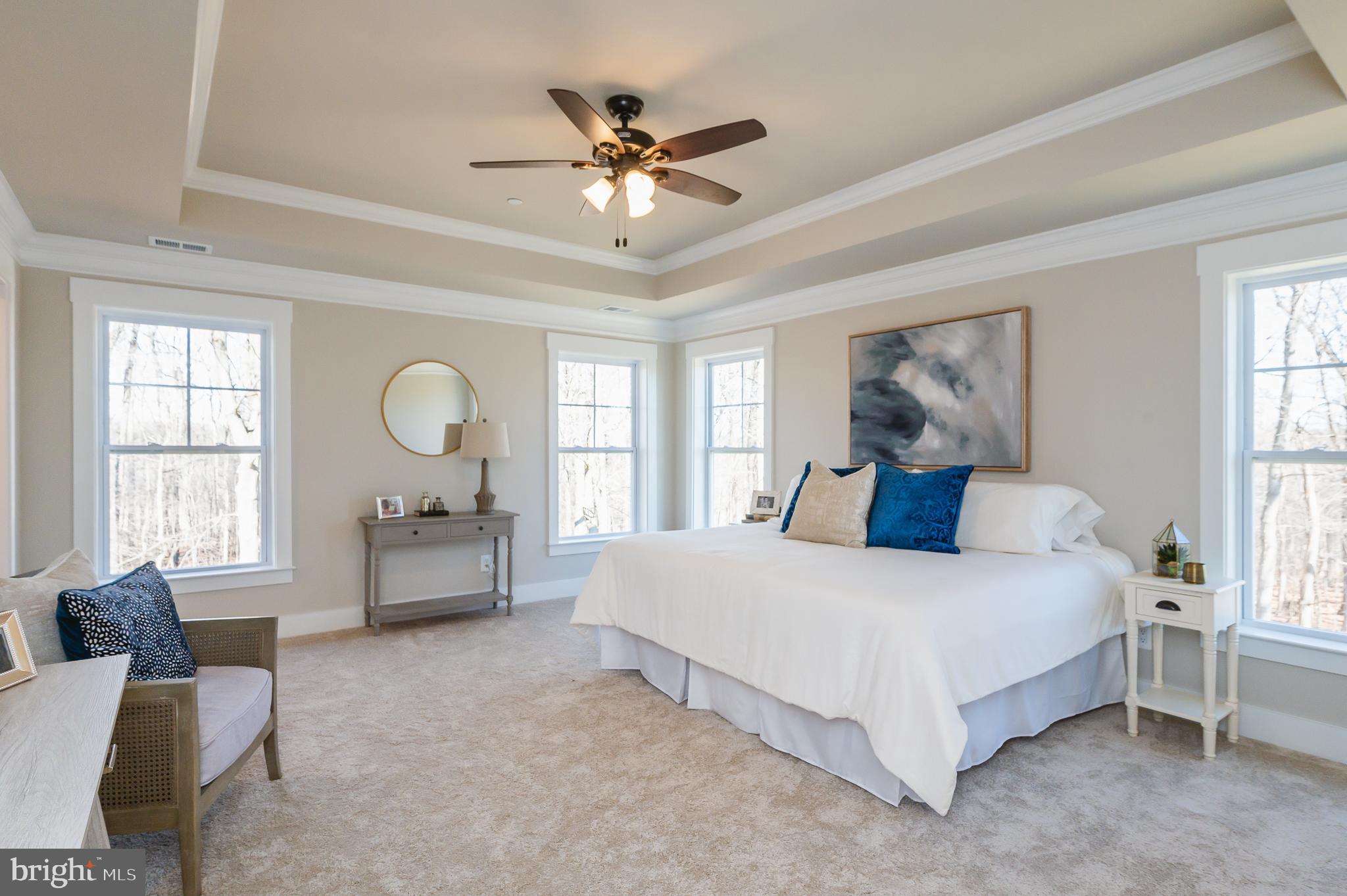 LIONS CROSSING - Residential