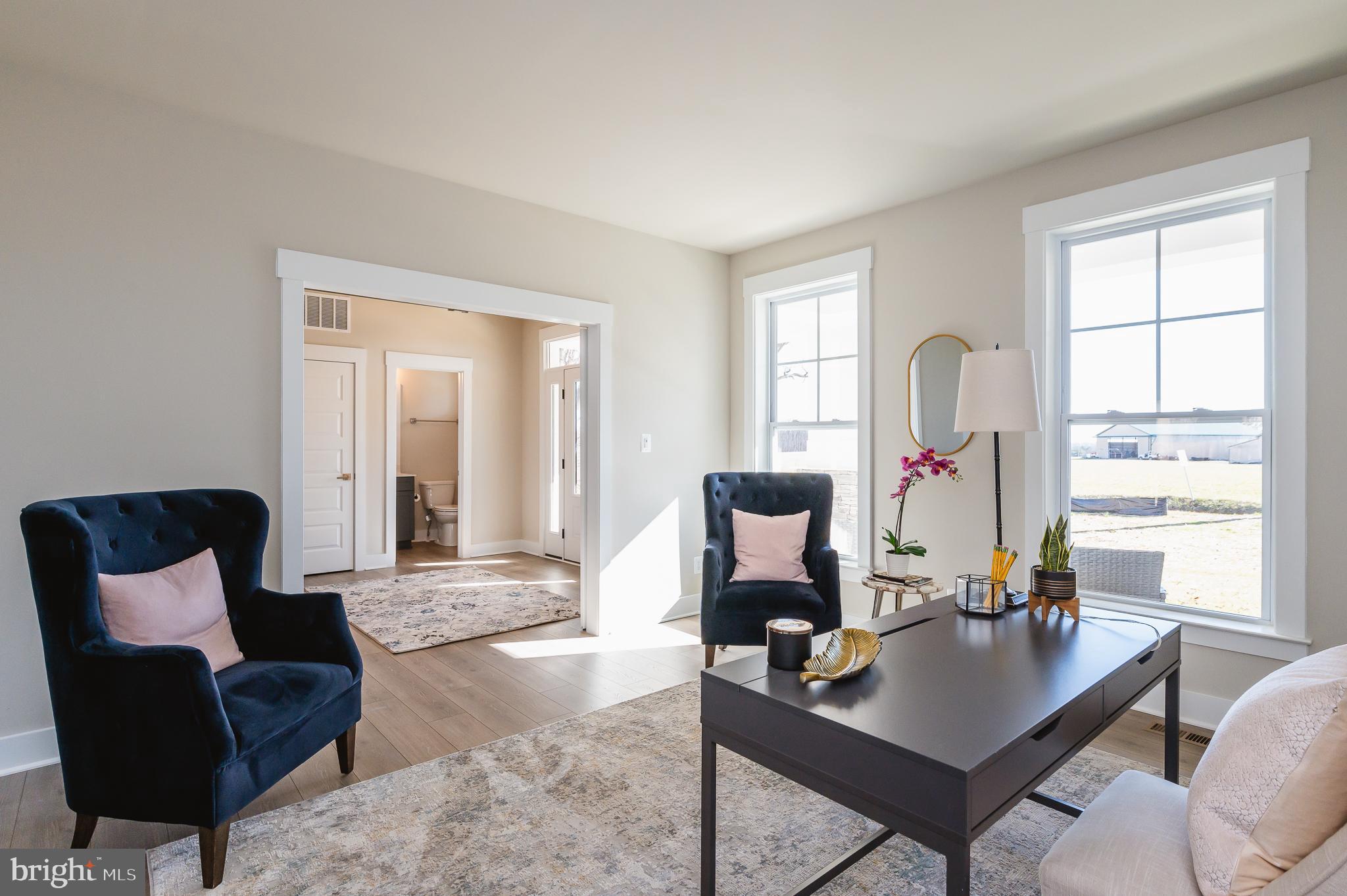 LIONS CROSSING - Residential