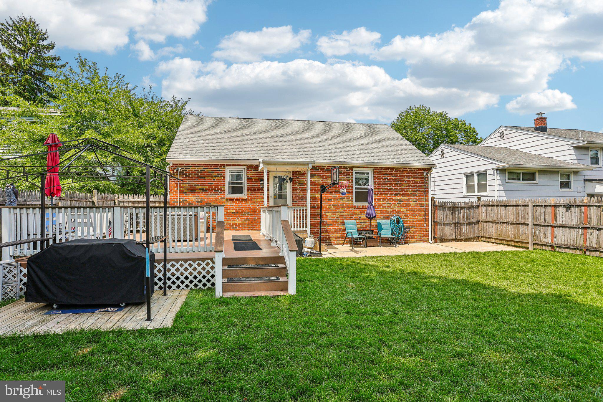 LESTER - Residential