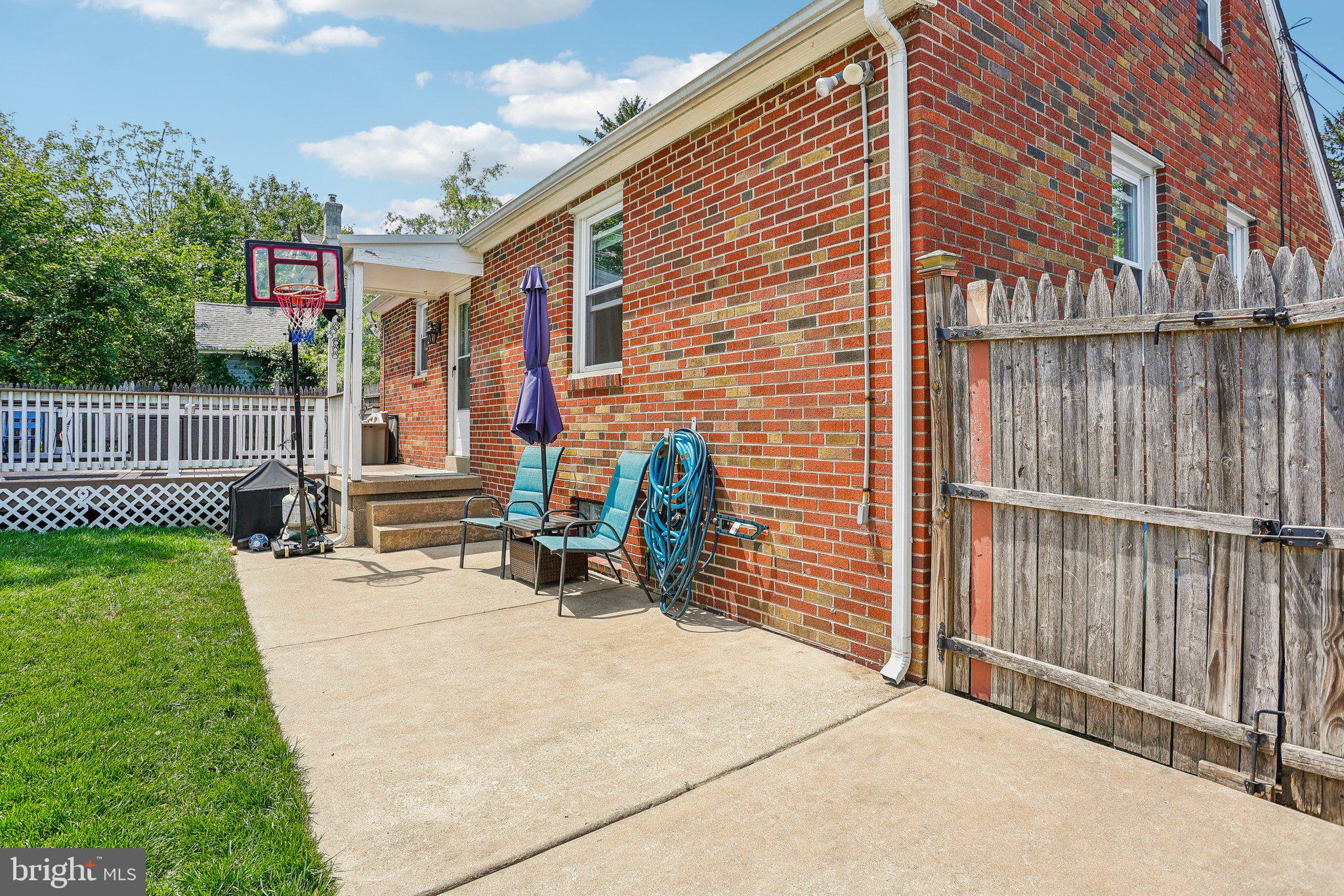 LESTER - Residential