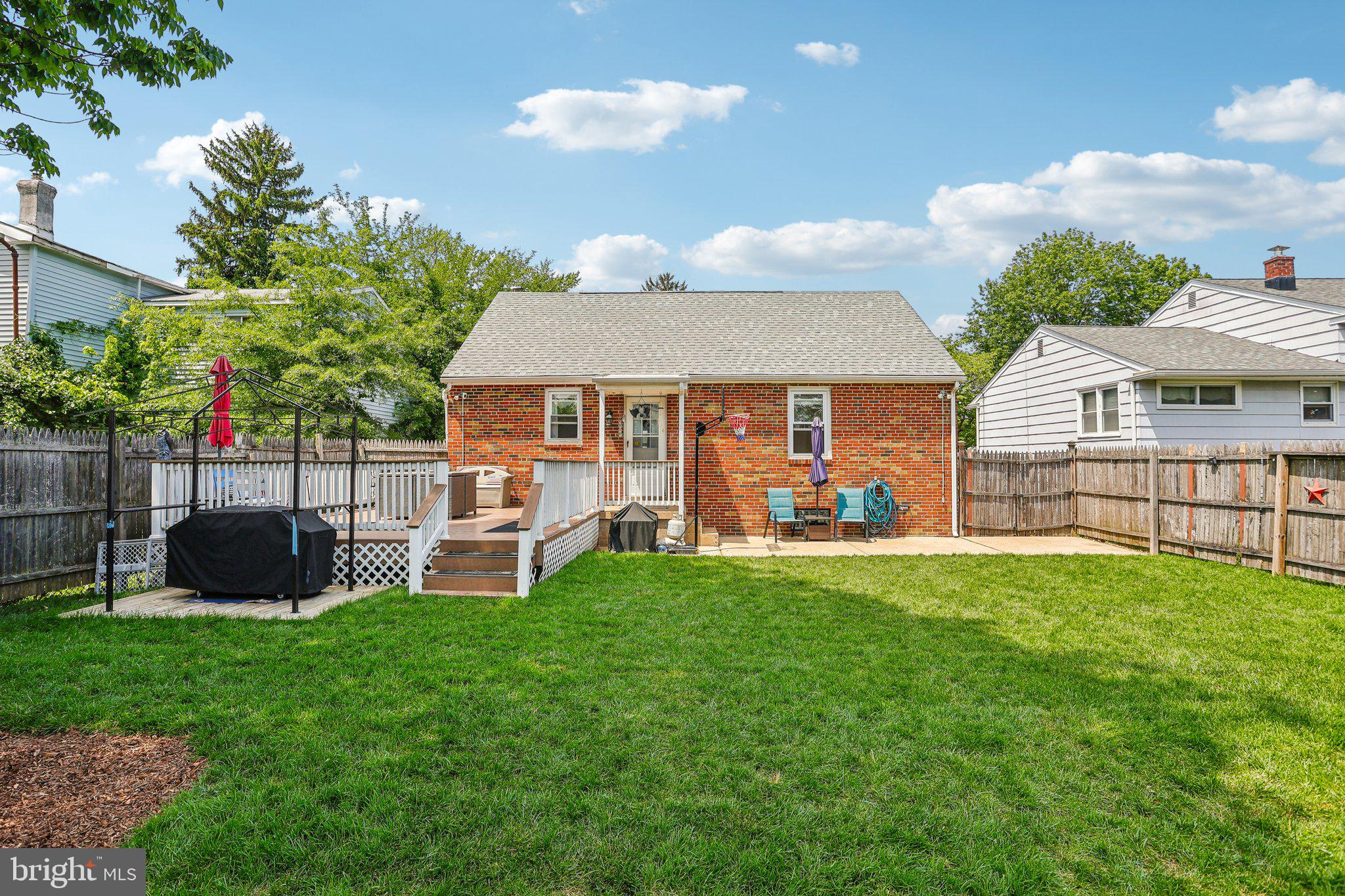 LESTER - Residential