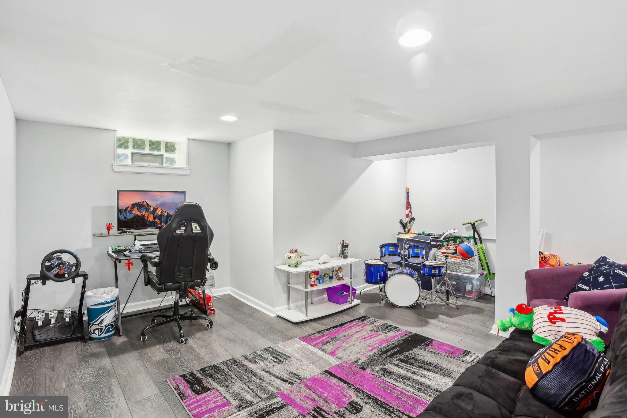 LESTER - Residential