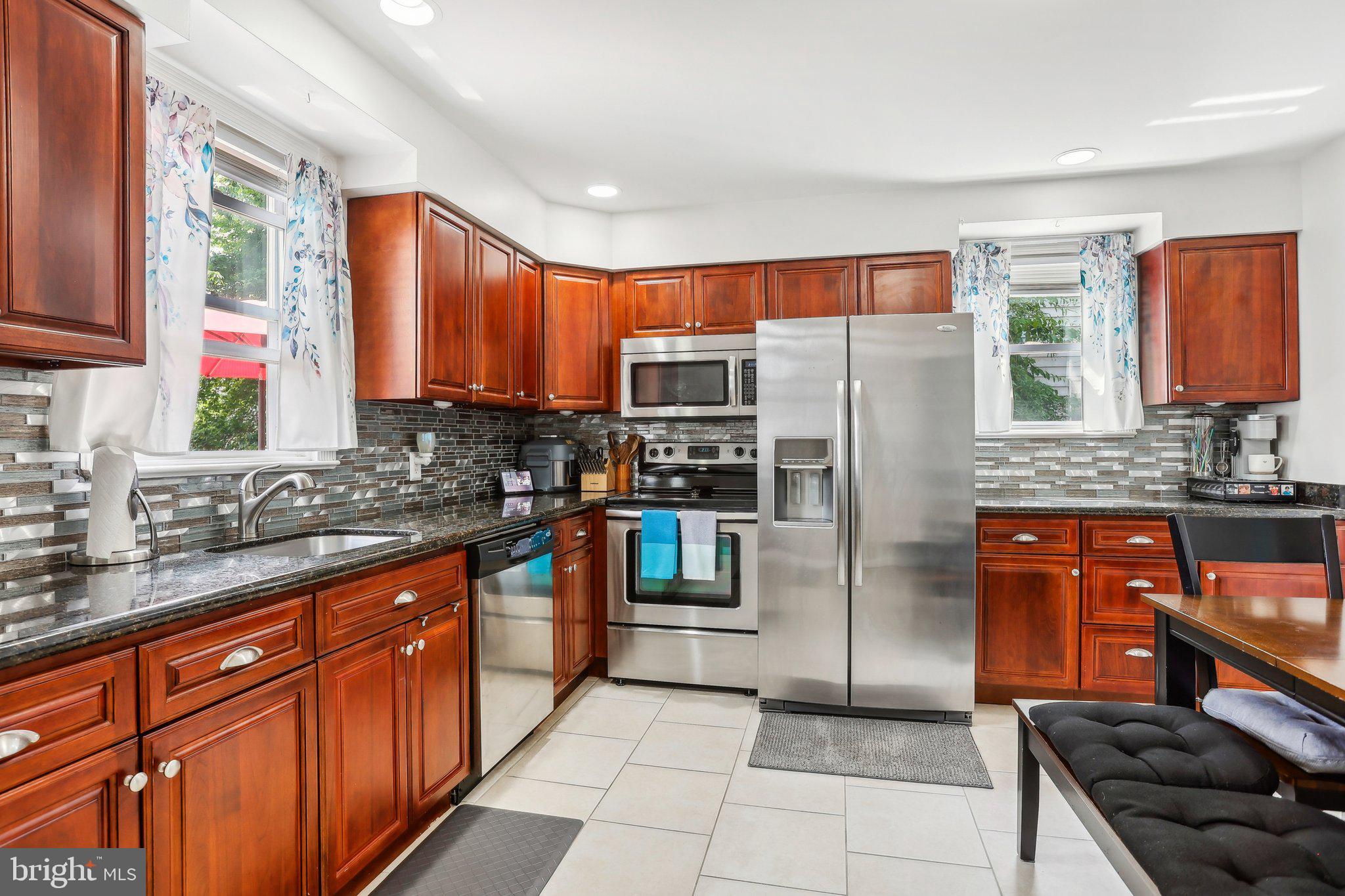 LESTER - Residential