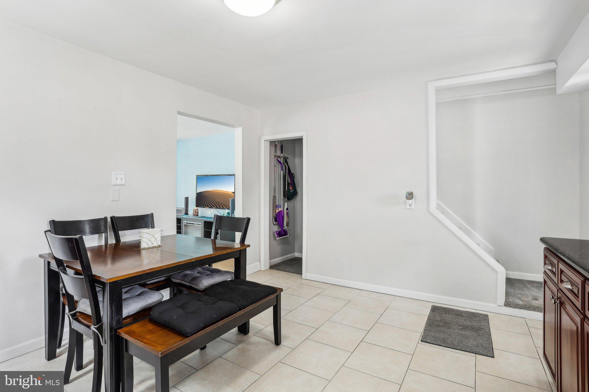 LESTER - Residential