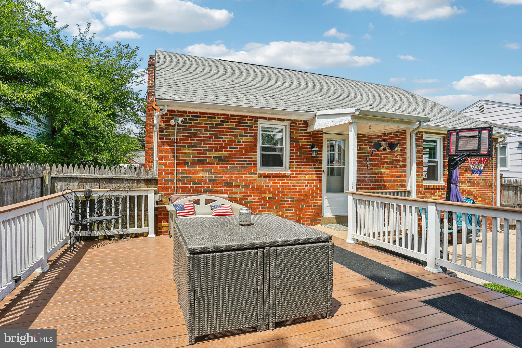 LESTER - Residential