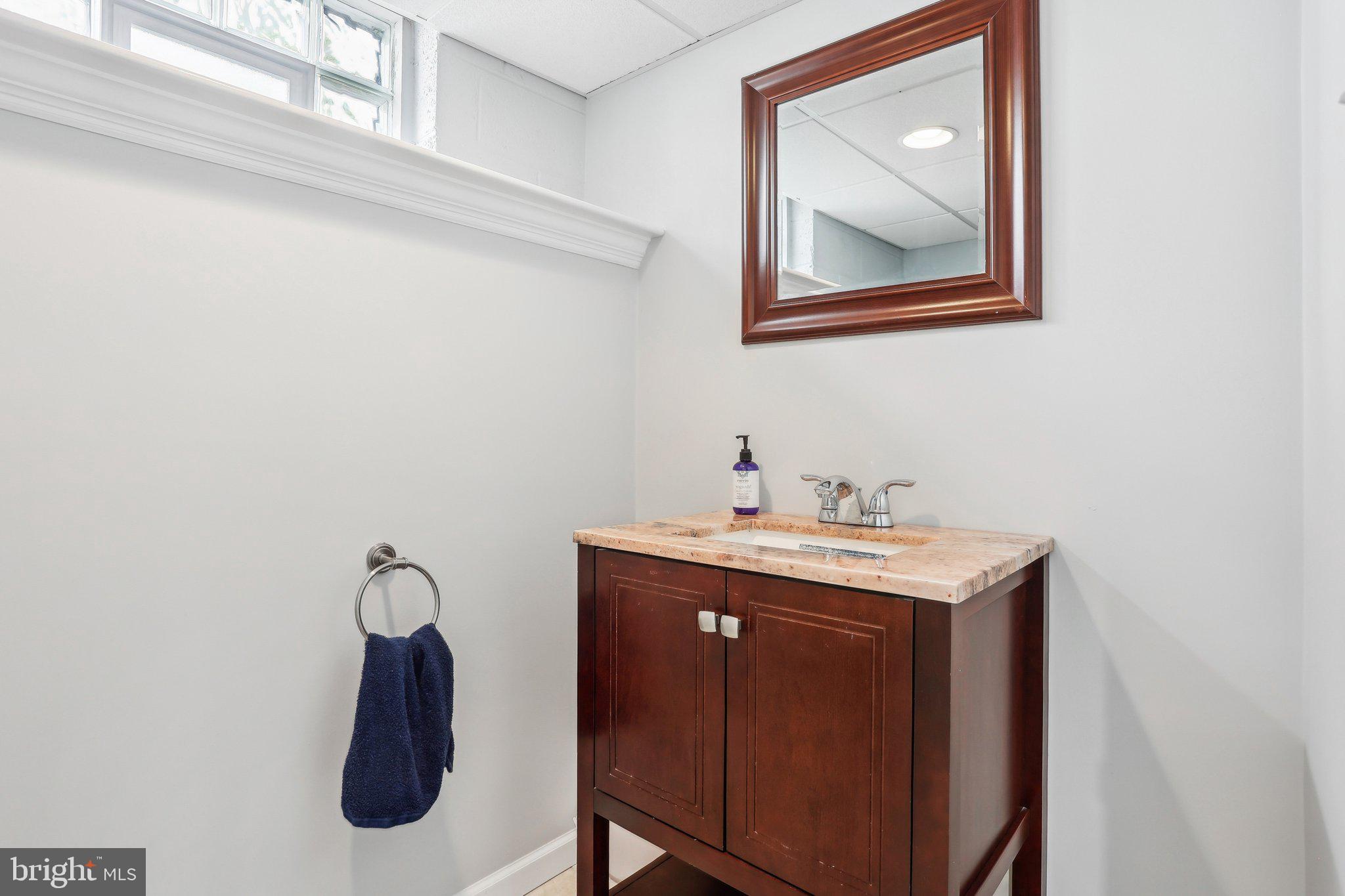 LESTER - Residential