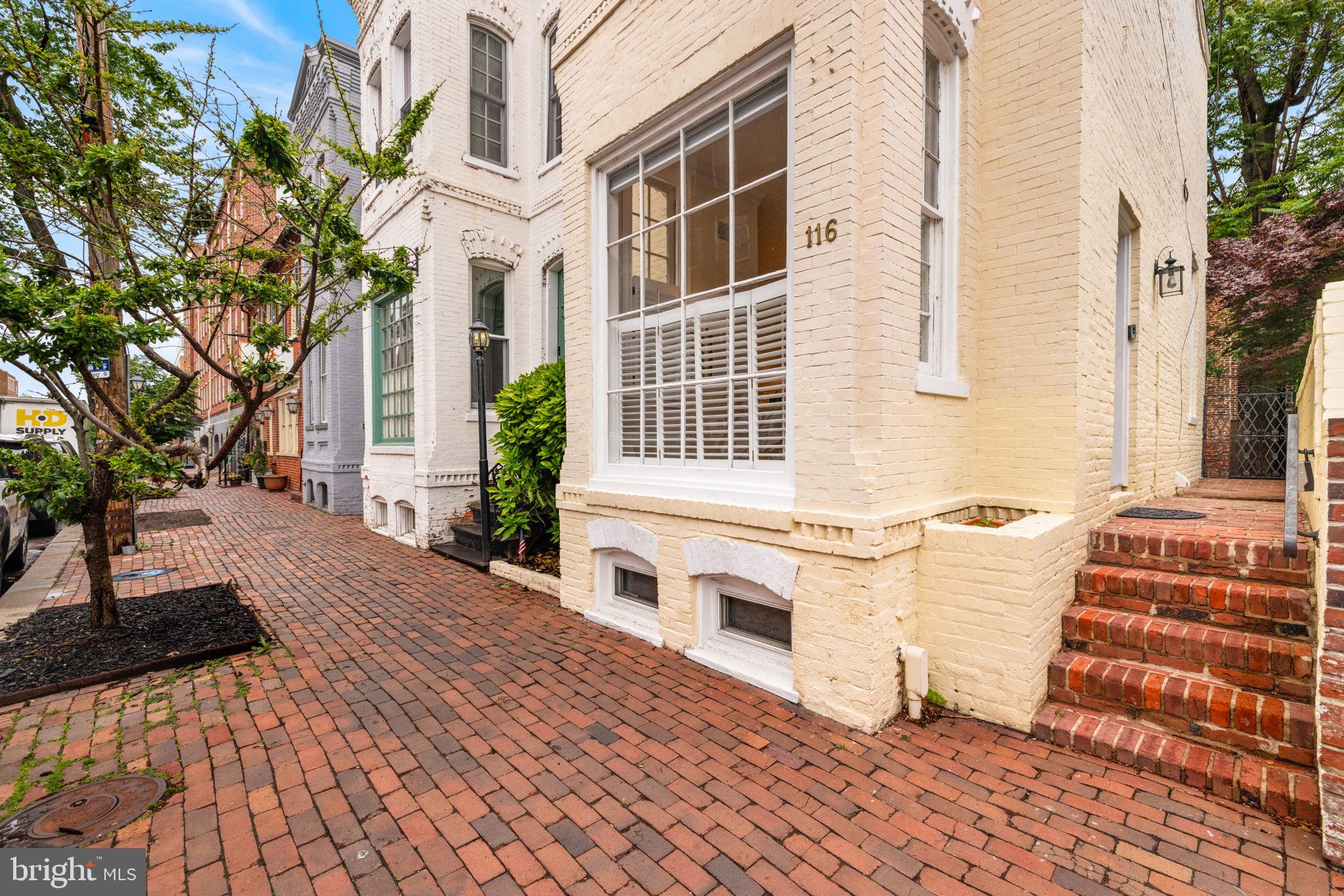 OLD TOWN - Residential