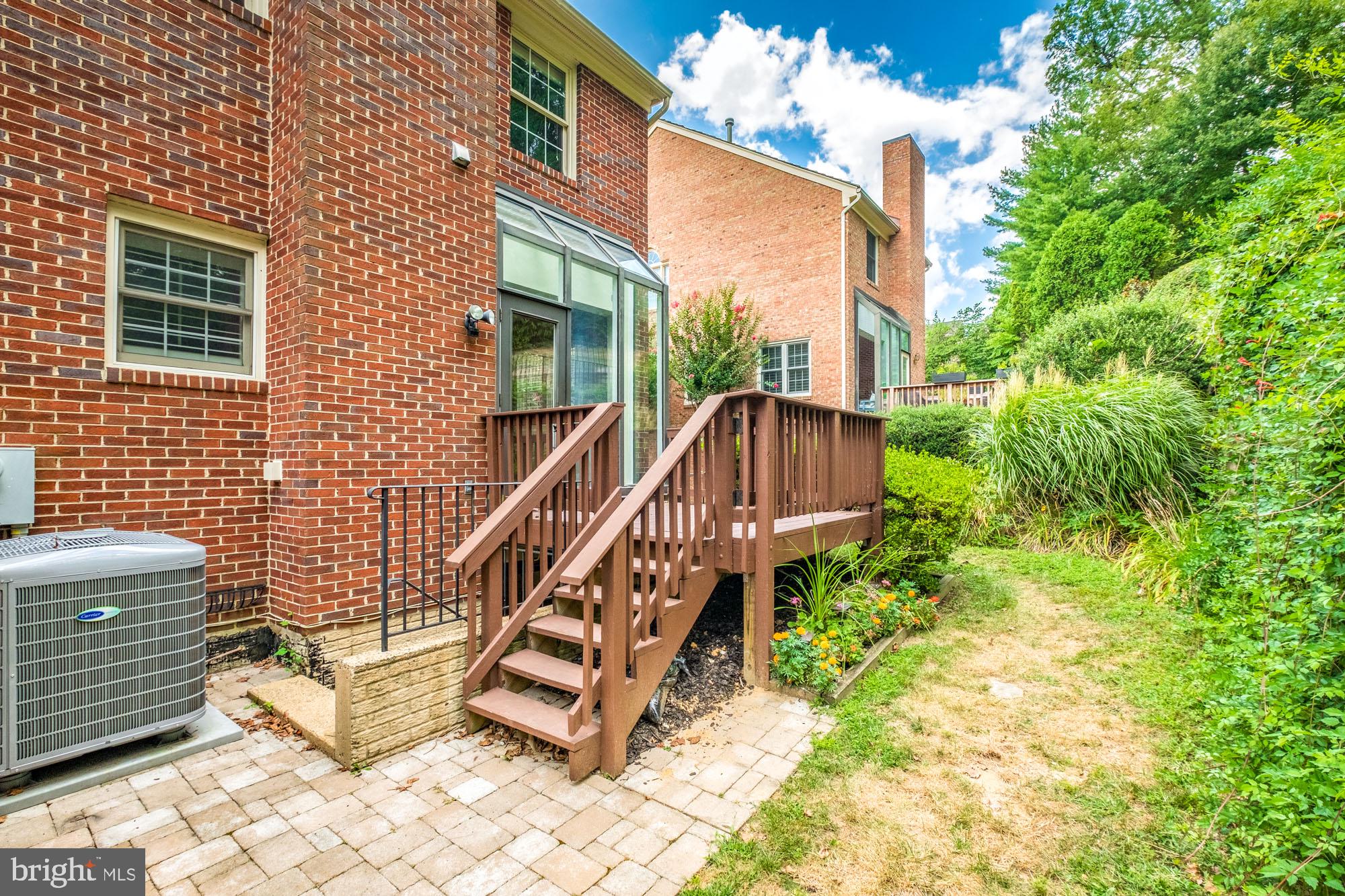6008 KELSEY COURT