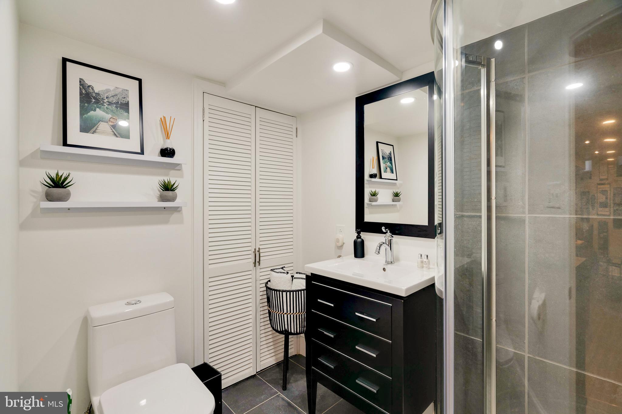GRADUATE HOSPITAL - Residential Lease