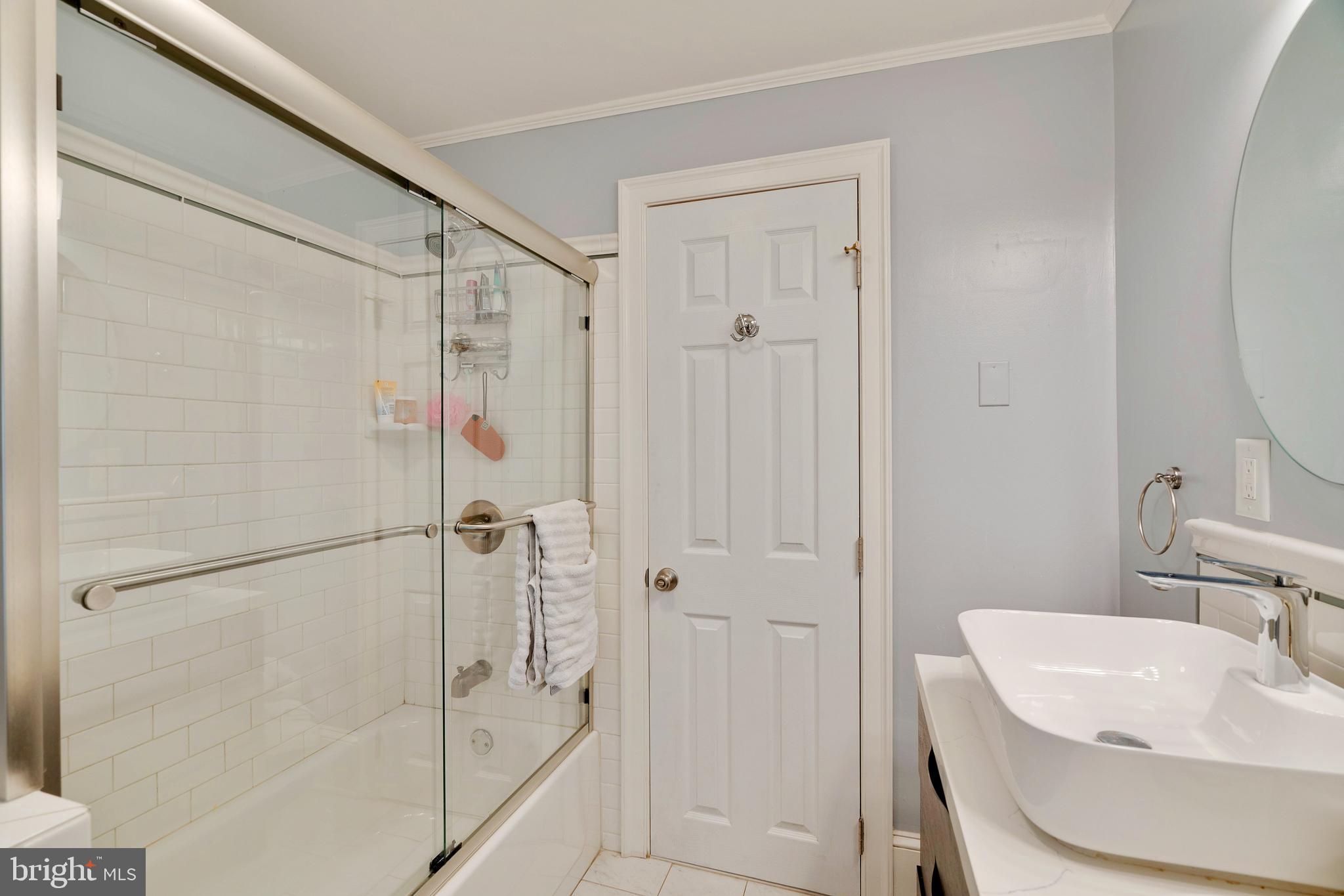 GRADUATE HOSPITAL - Residential Lease