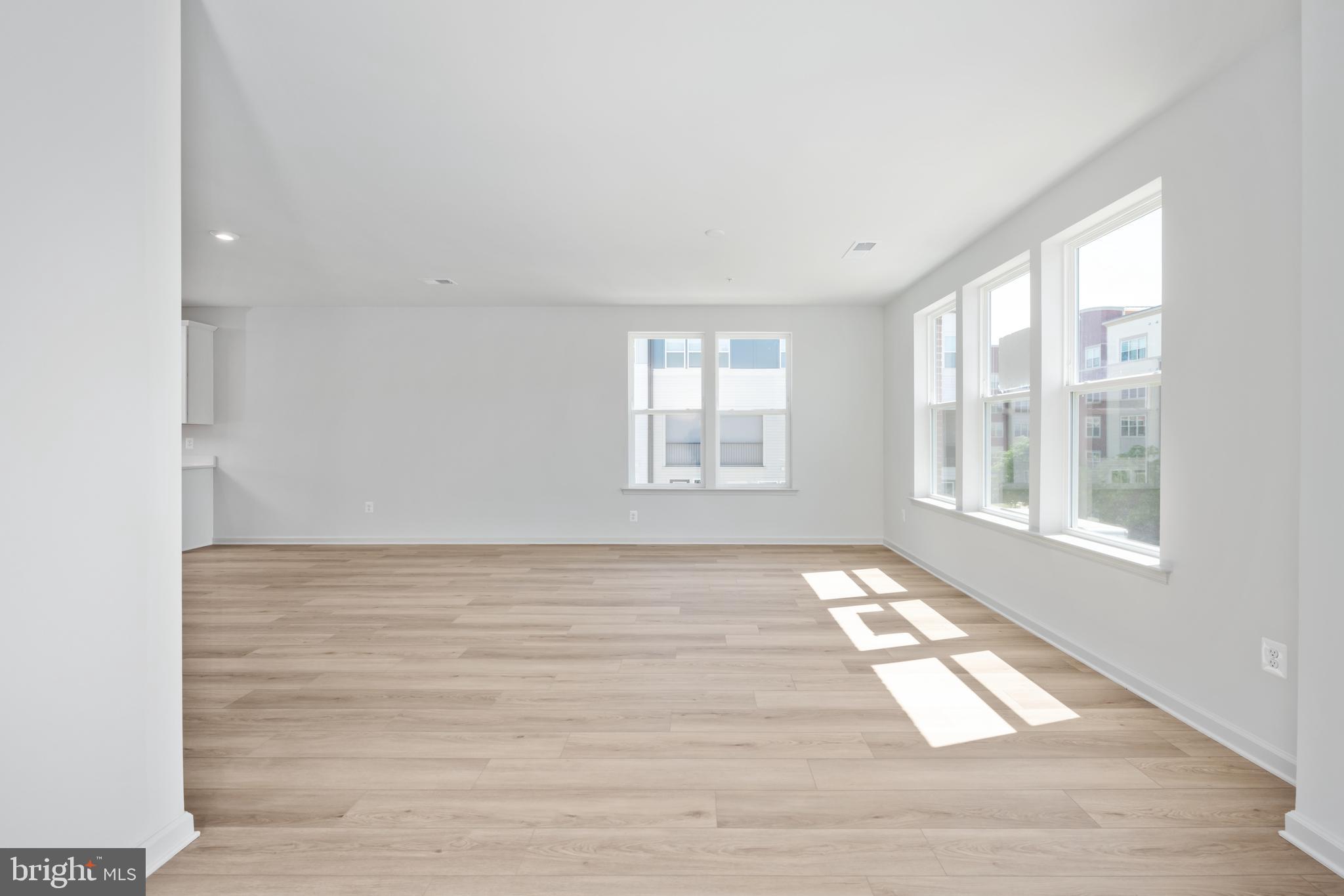 NEABSCO COMMONS - Residential