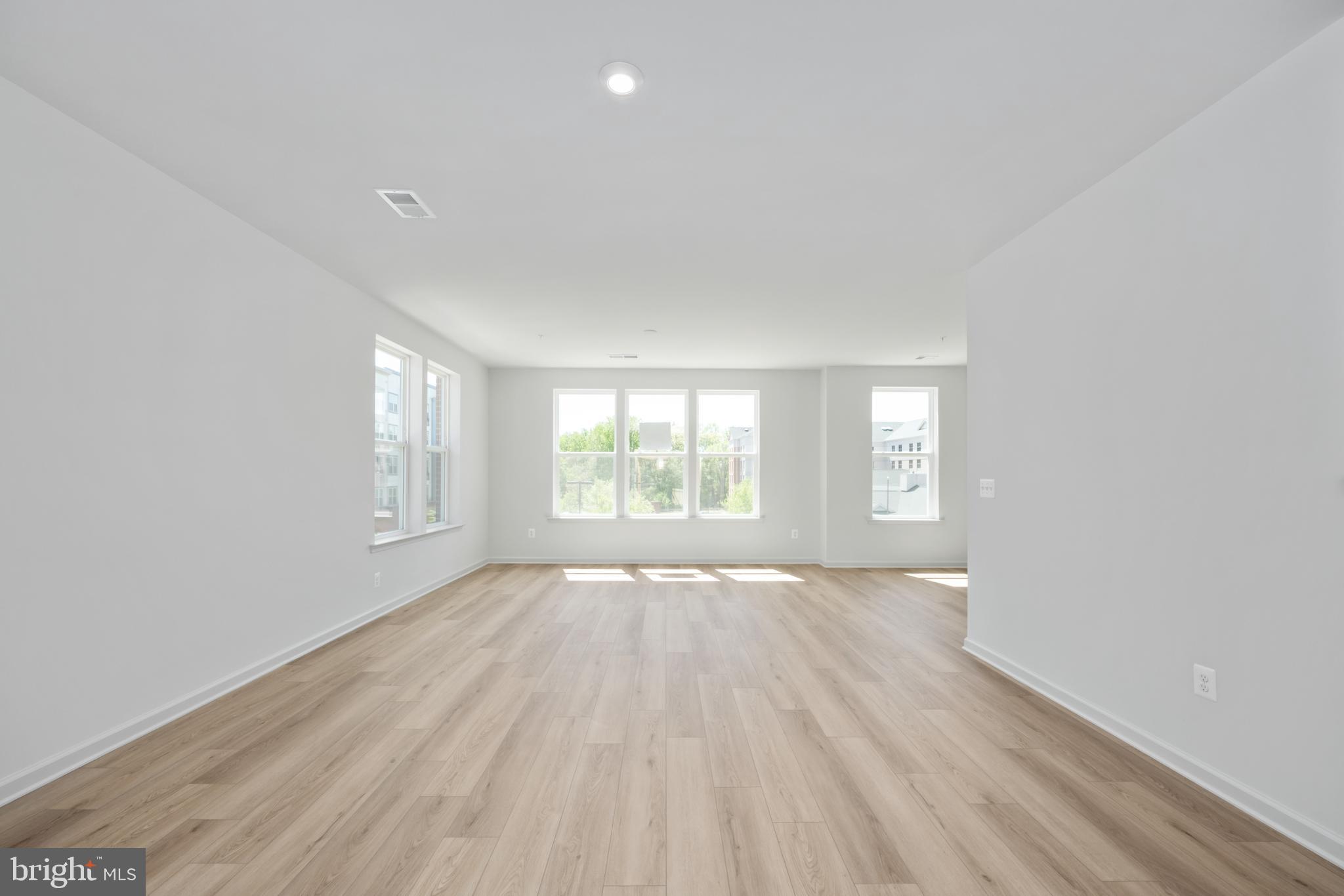 NEABSCO COMMONS - Residential