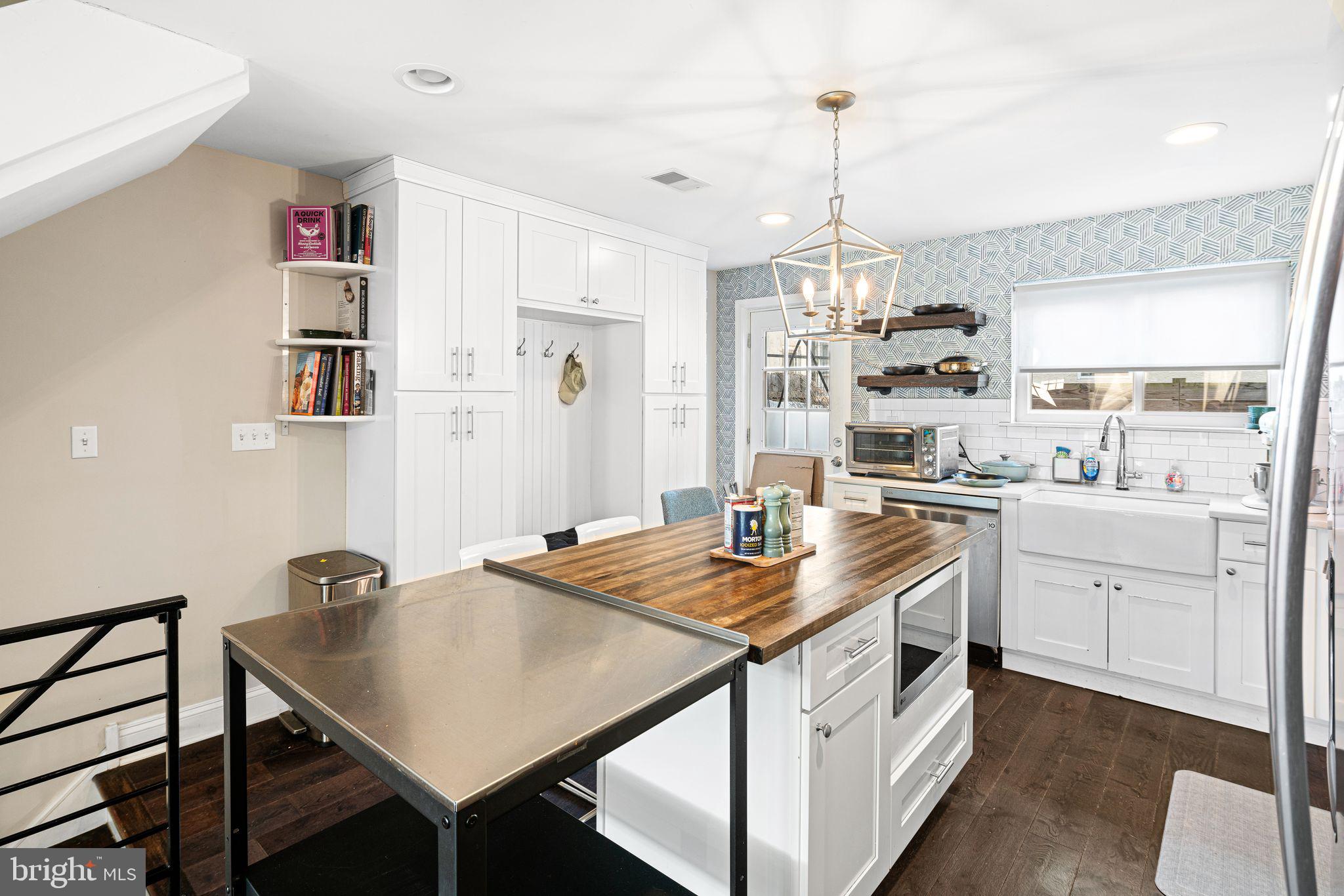 POINT BREEZE - Residential