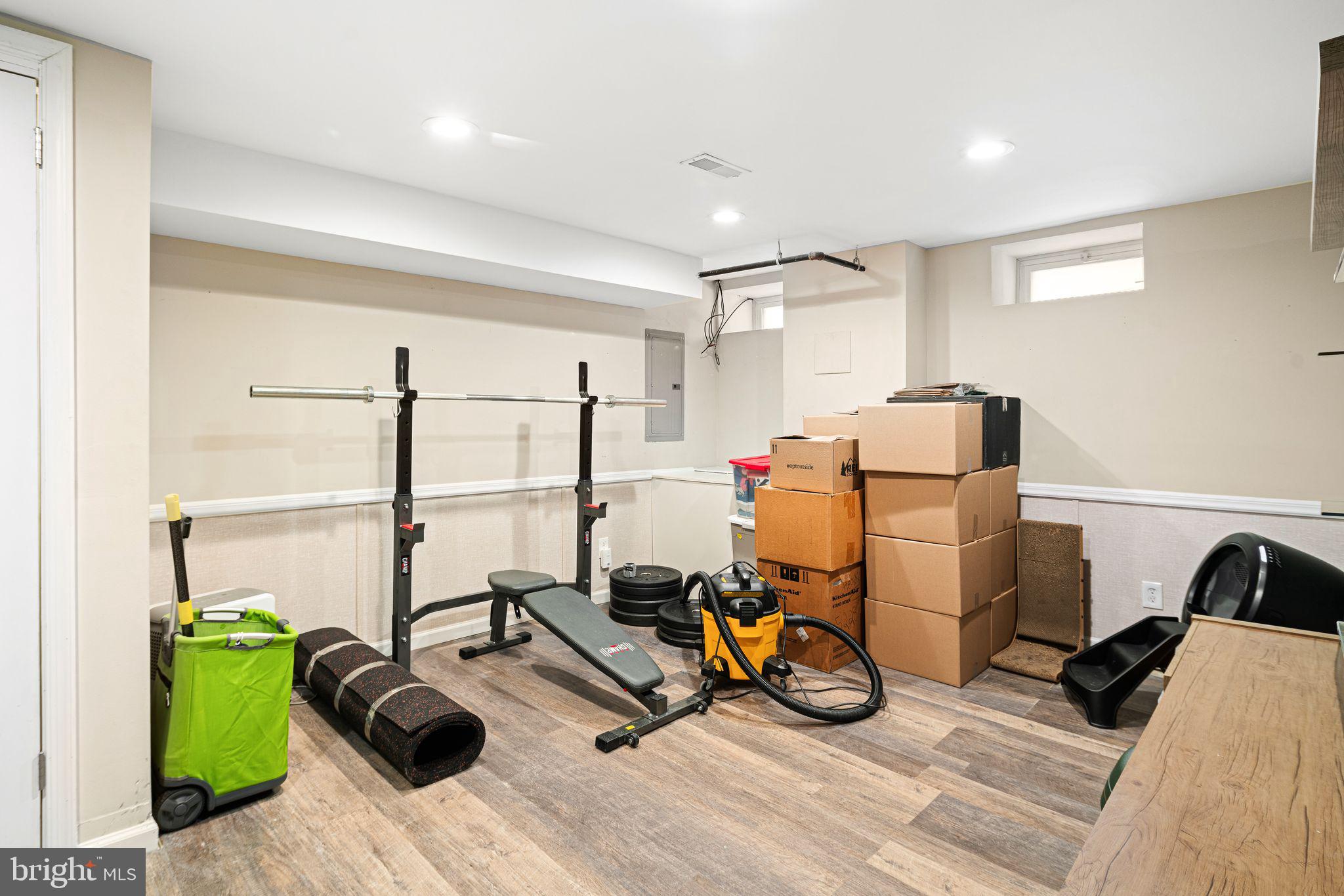 POINT BREEZE - Residential