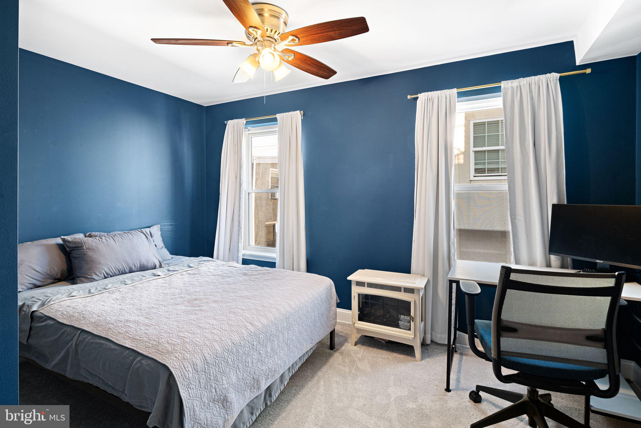 POINT BREEZE - Residential