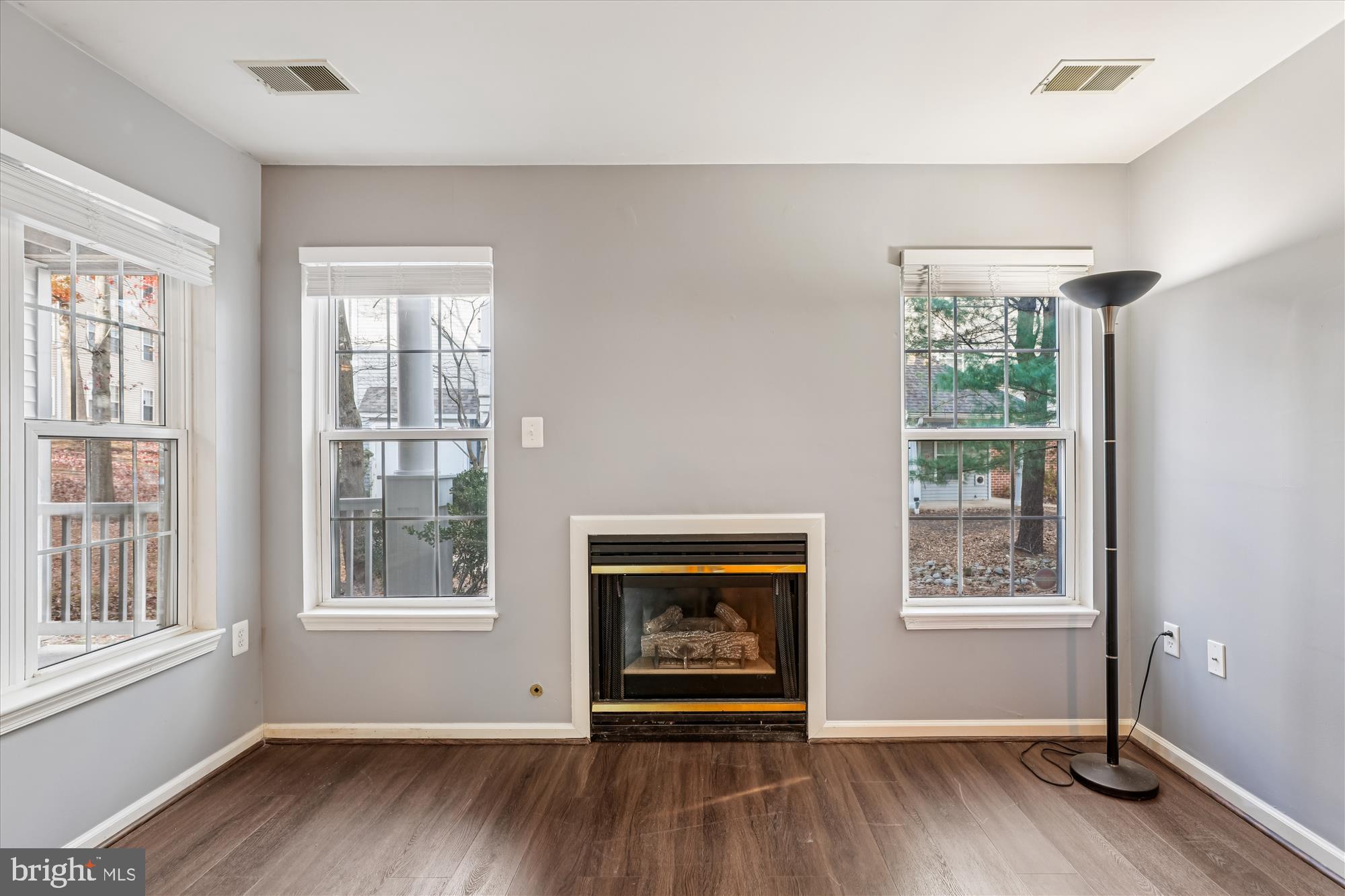 COLUMBIA TOWN CENTER - Residential