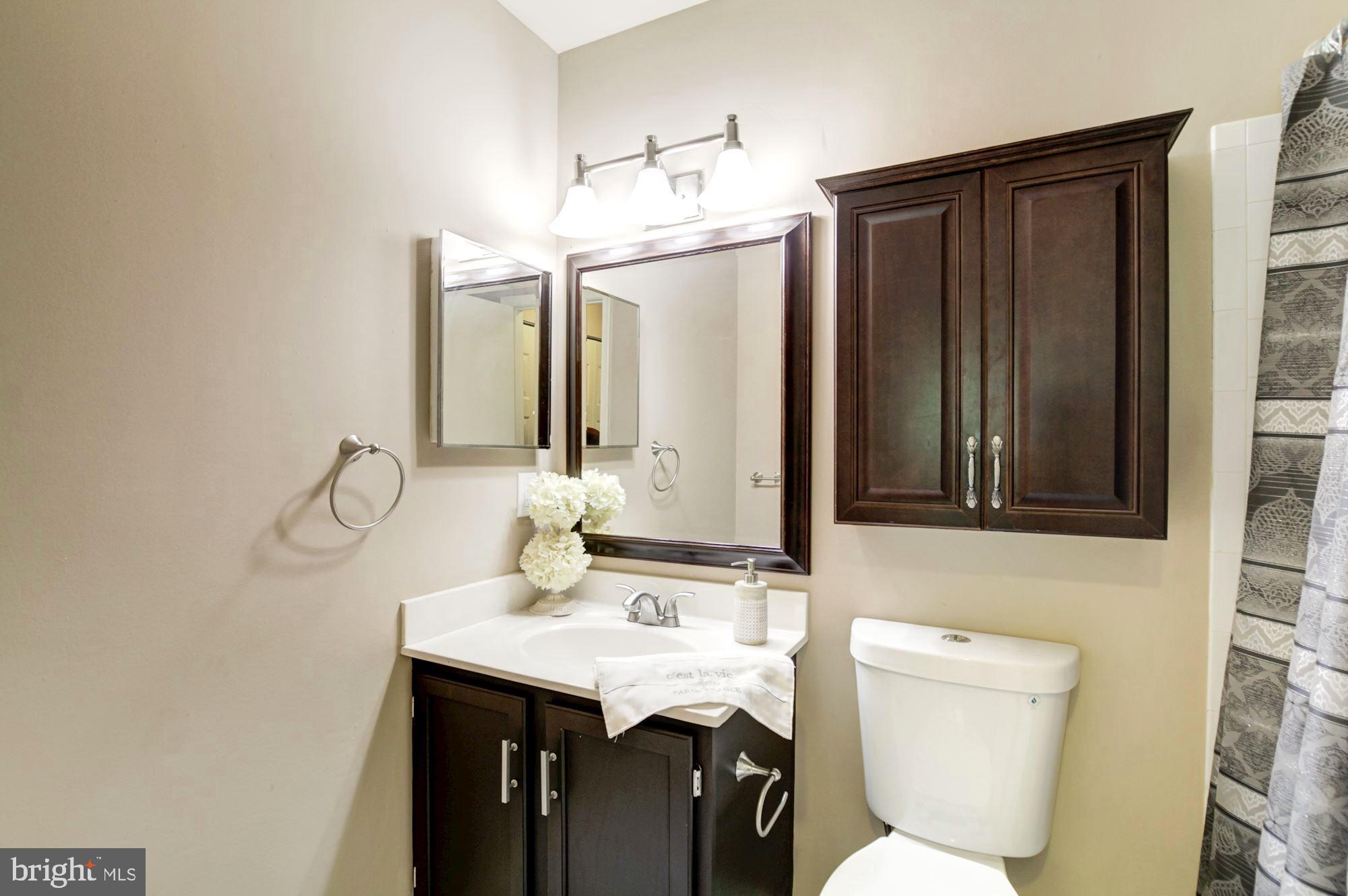 WILLOW COVE MANORS - Residential