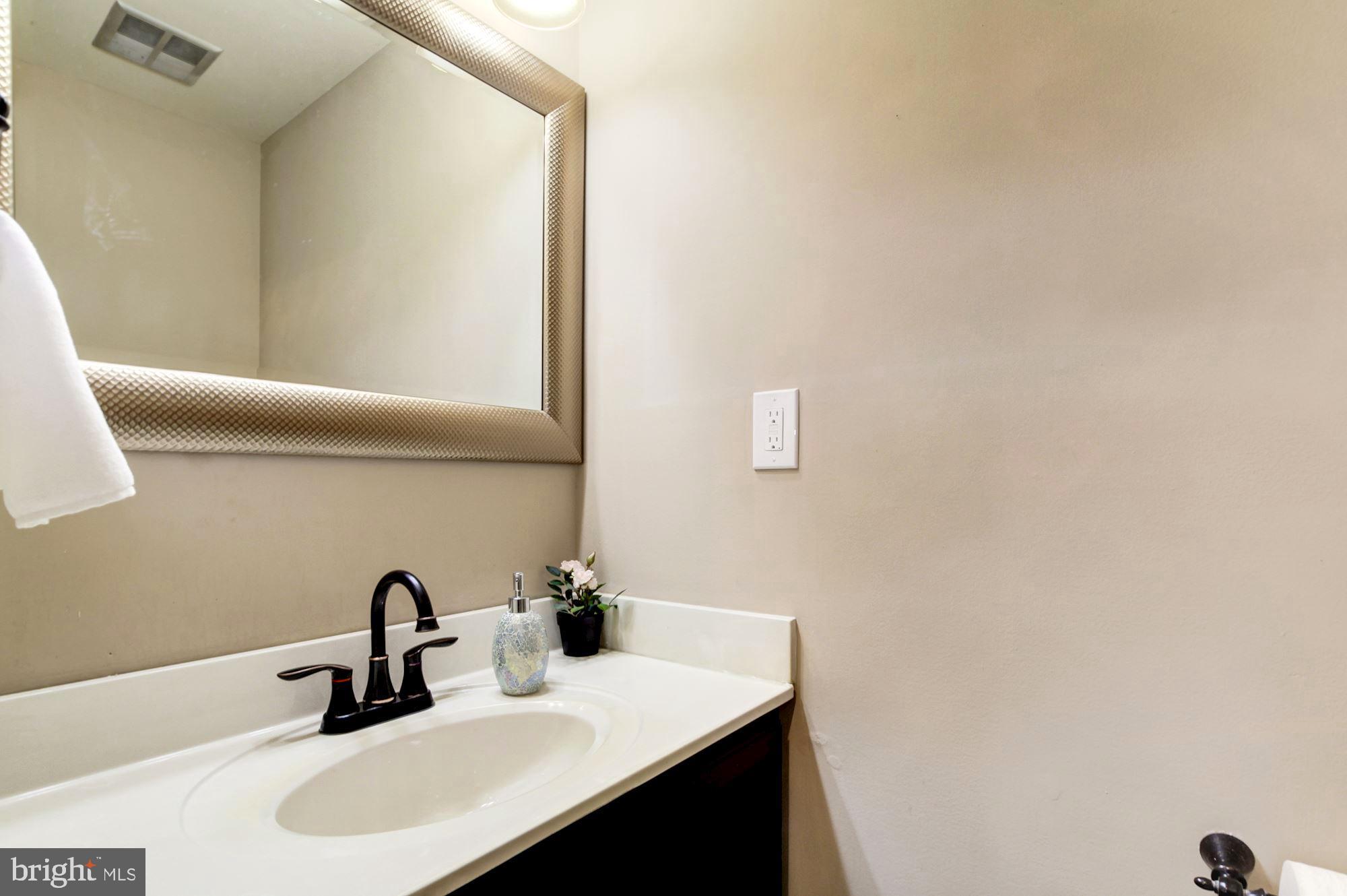 WILLOW COVE MANORS - Residential